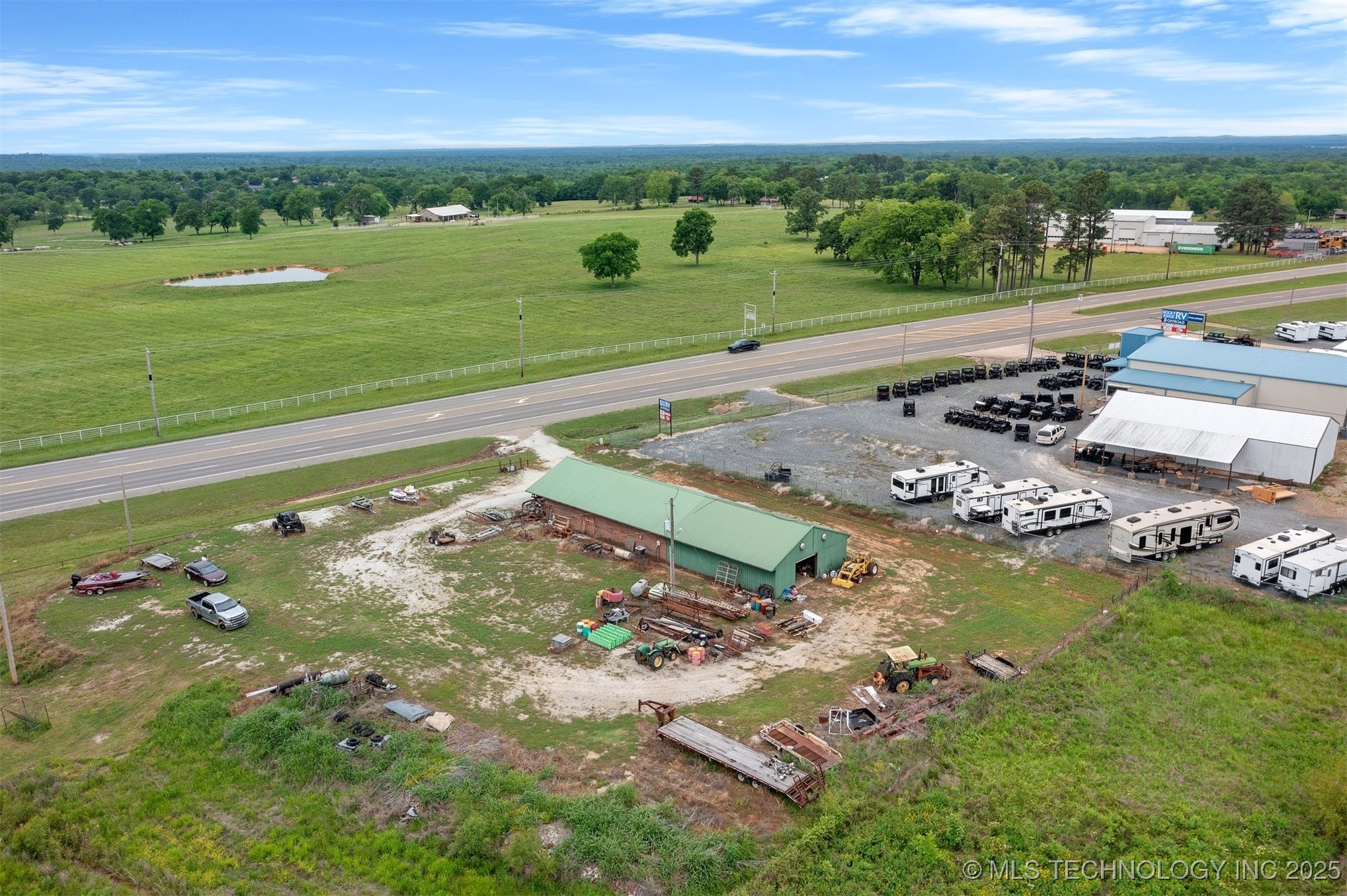 1100 Ne Lincoln Property Photo 3