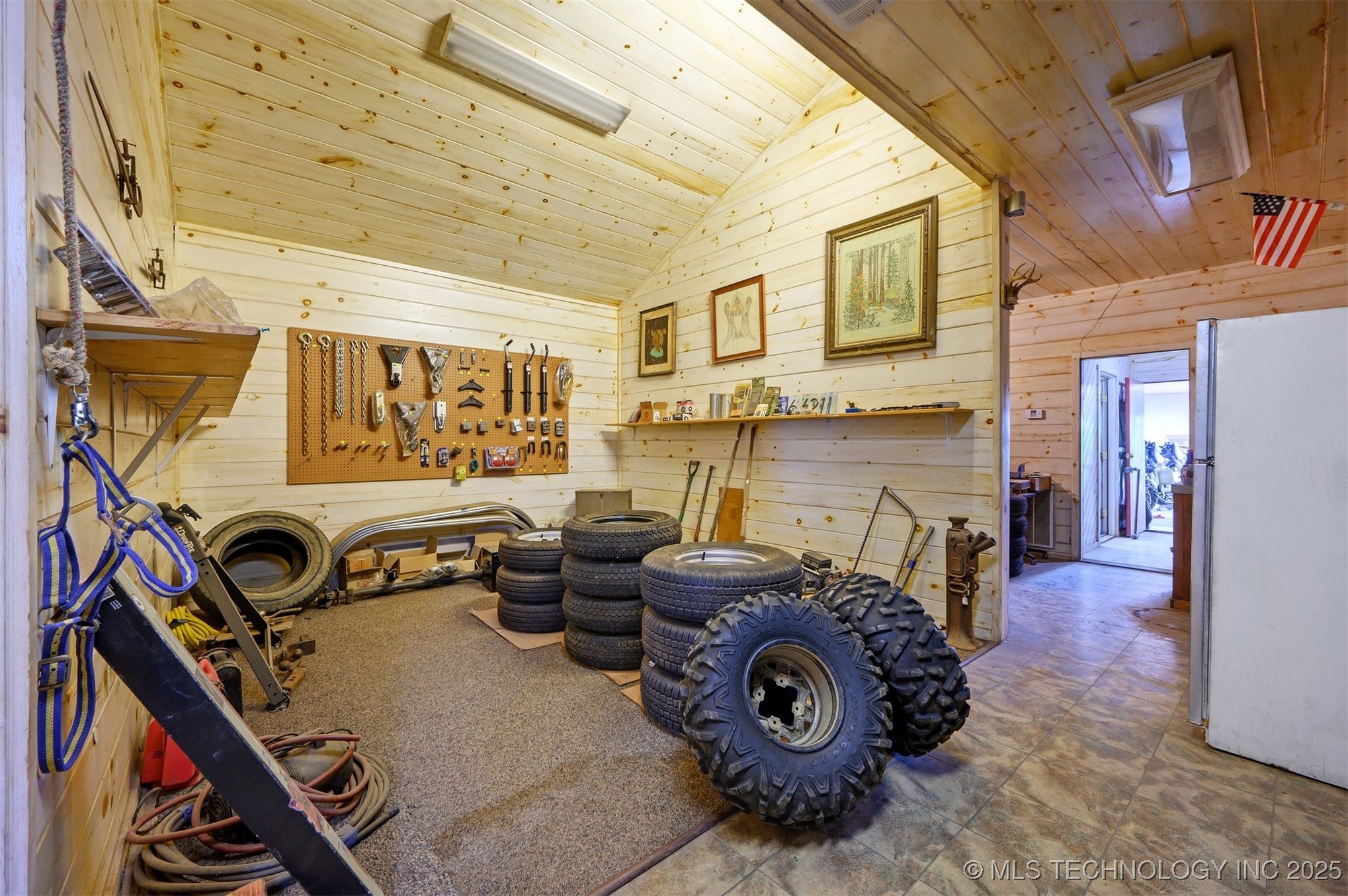 1100 Ne Lincoln Property Photo 21