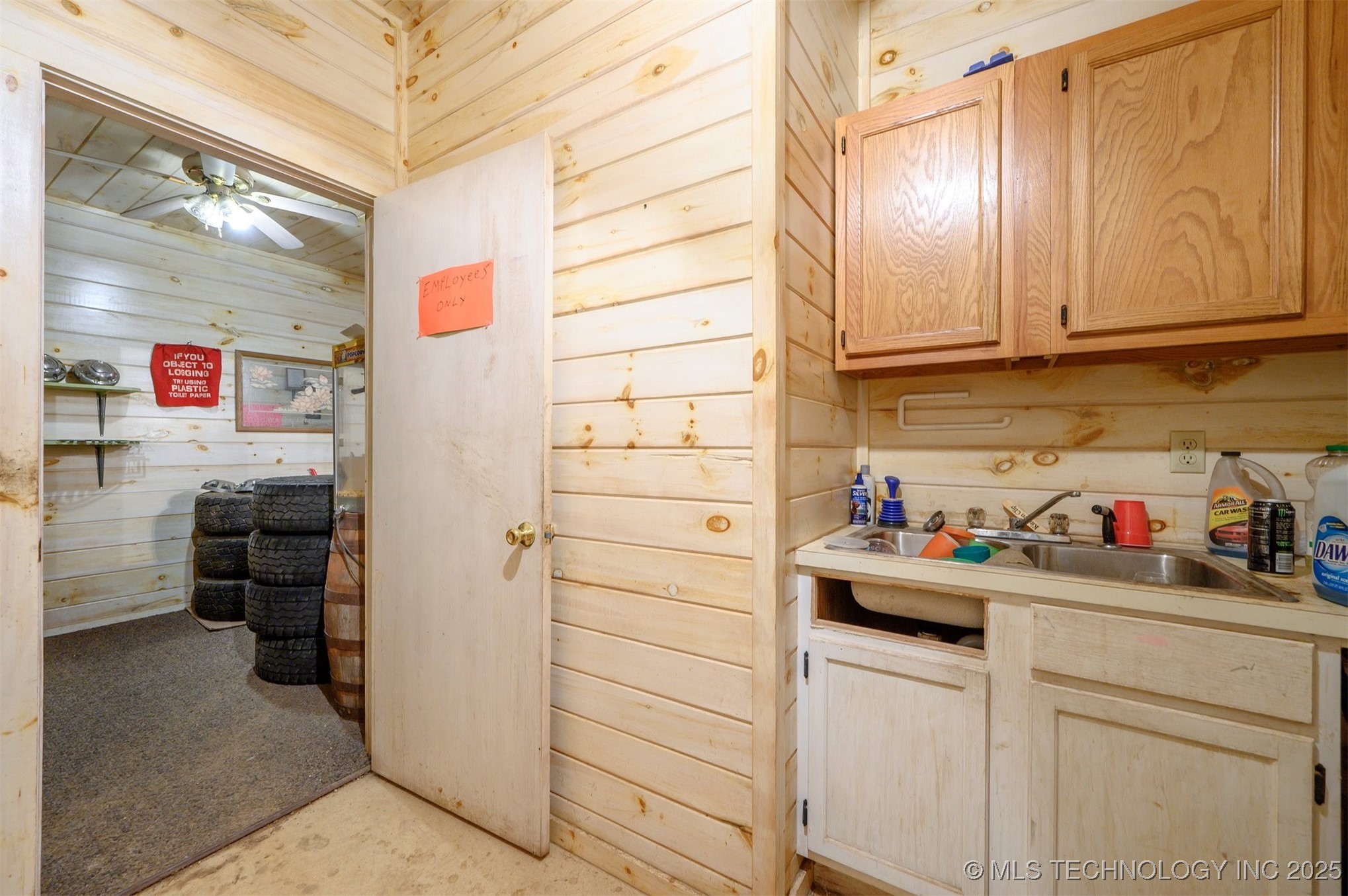 1100 Ne Lincoln Property Photo 32