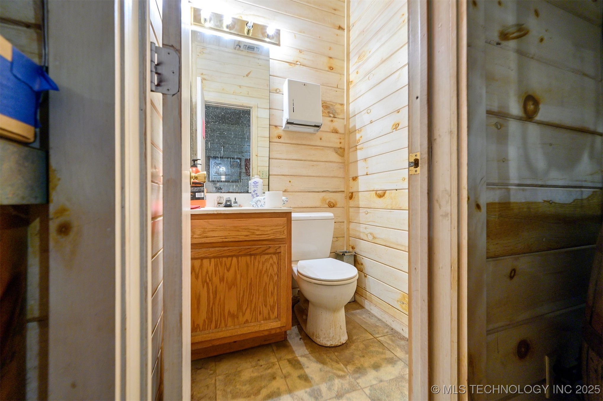 1100 Ne Lincoln Property Photo 34