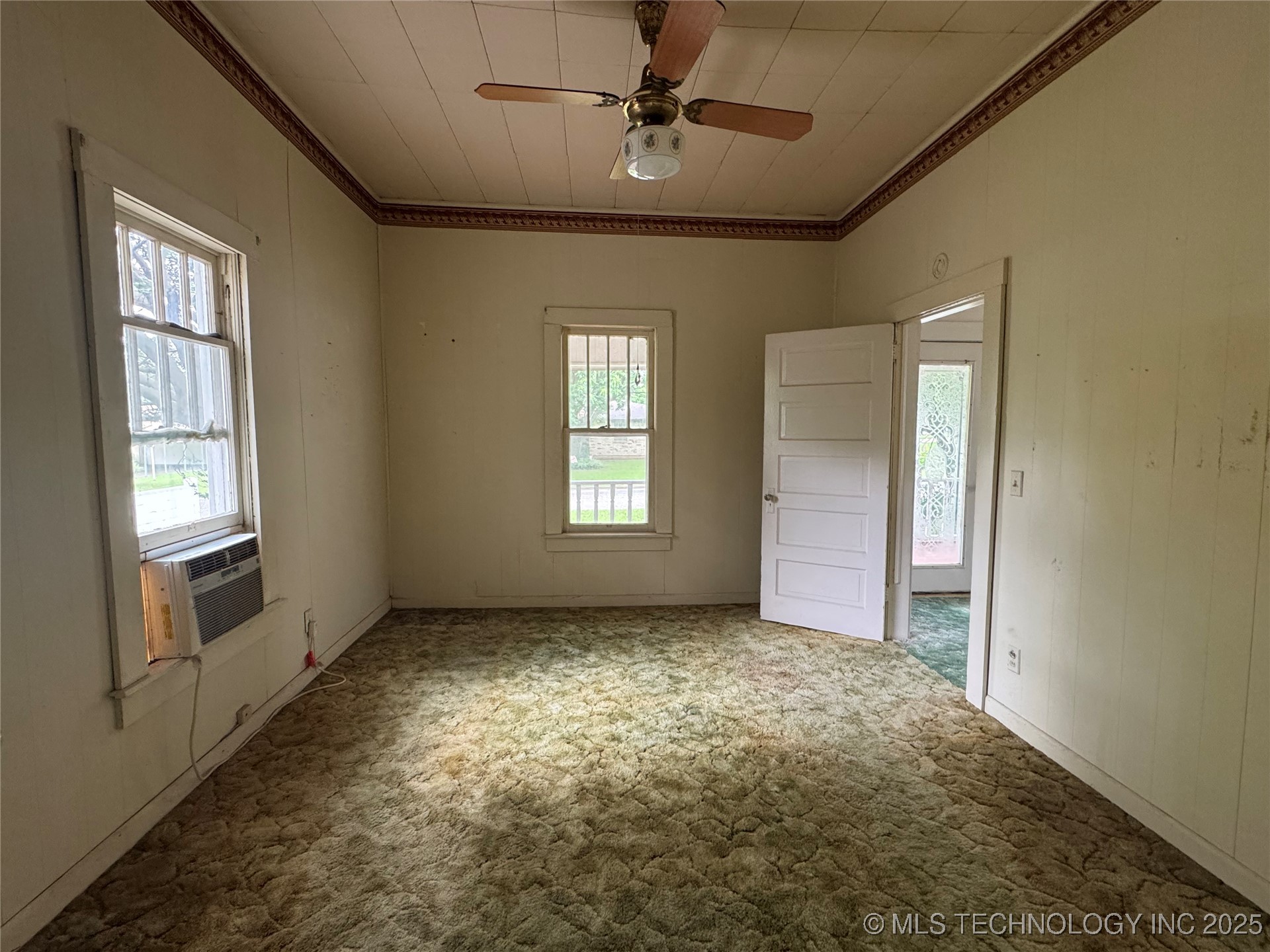 1524 W Maple Street W Property Photo 13