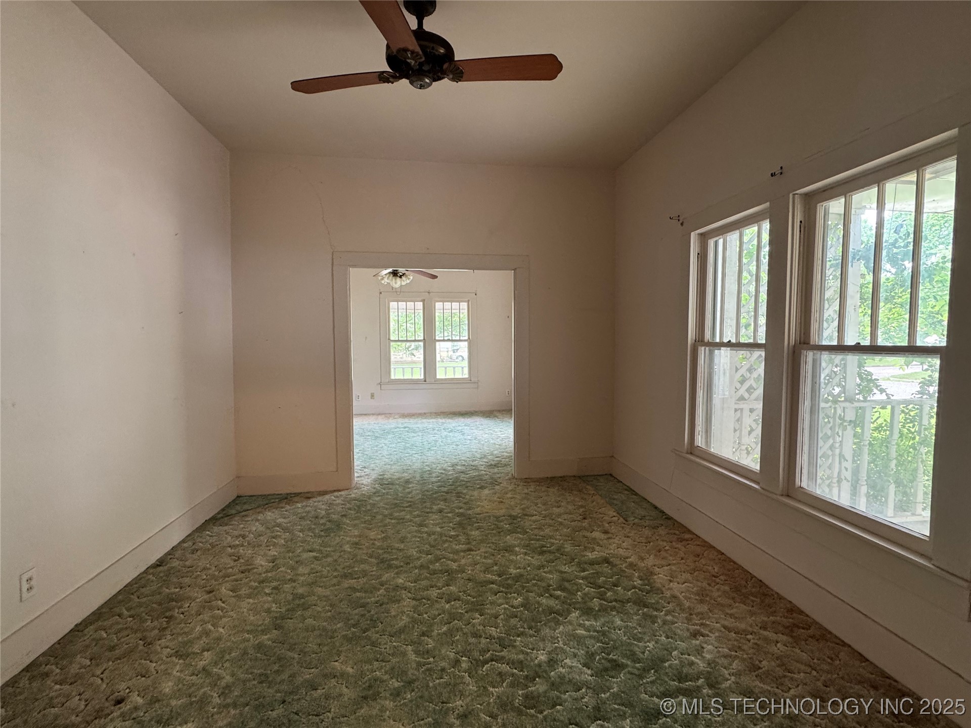 1524 W Maple Street W Property Photo 16