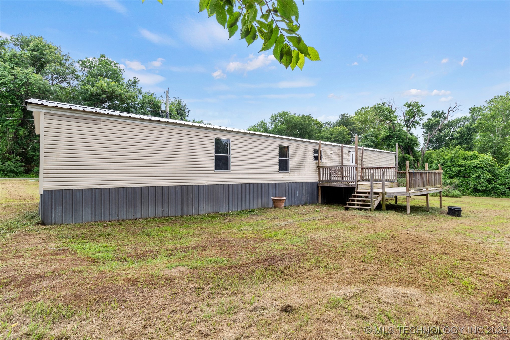 604 W Cowley Avenue W Property Photo 7