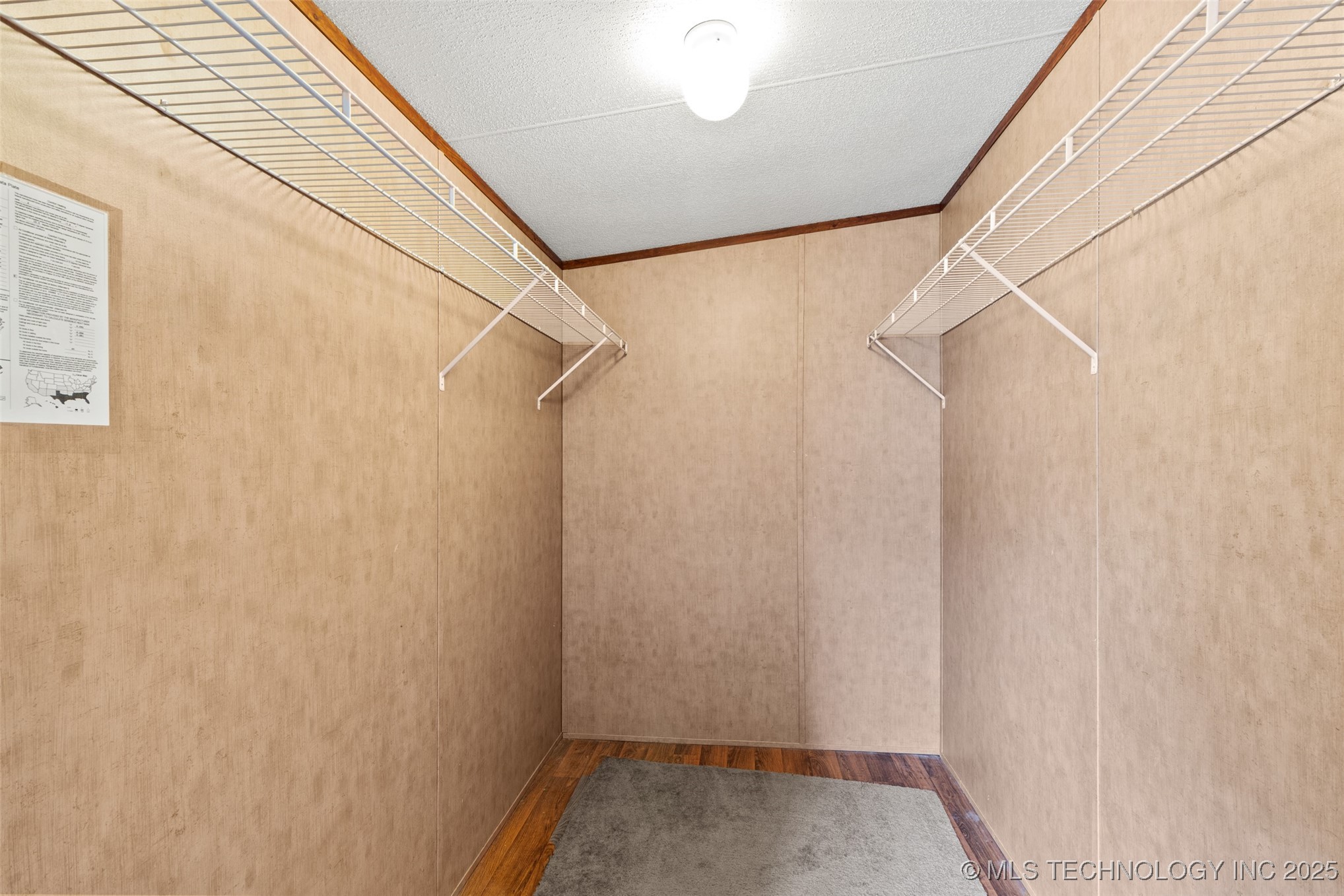 604 W Cowley Avenue W Property Photo 22