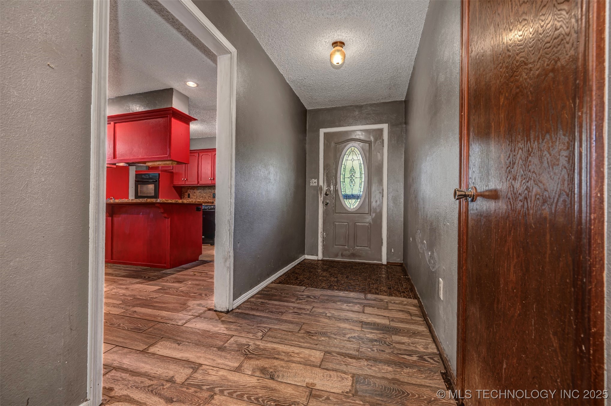 2810 Harvey Property Photo 3