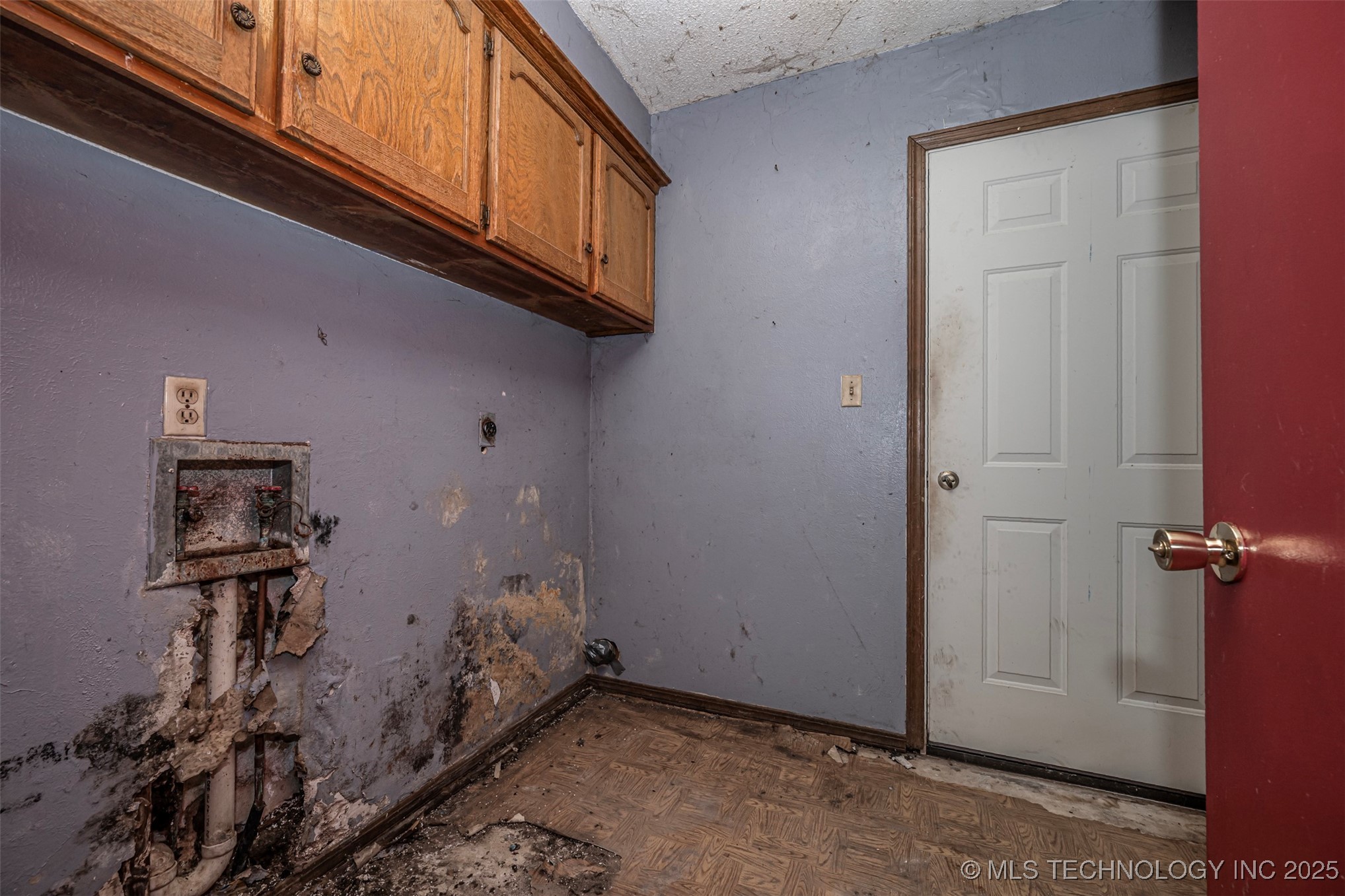 2810 Harvey Property Photo 13