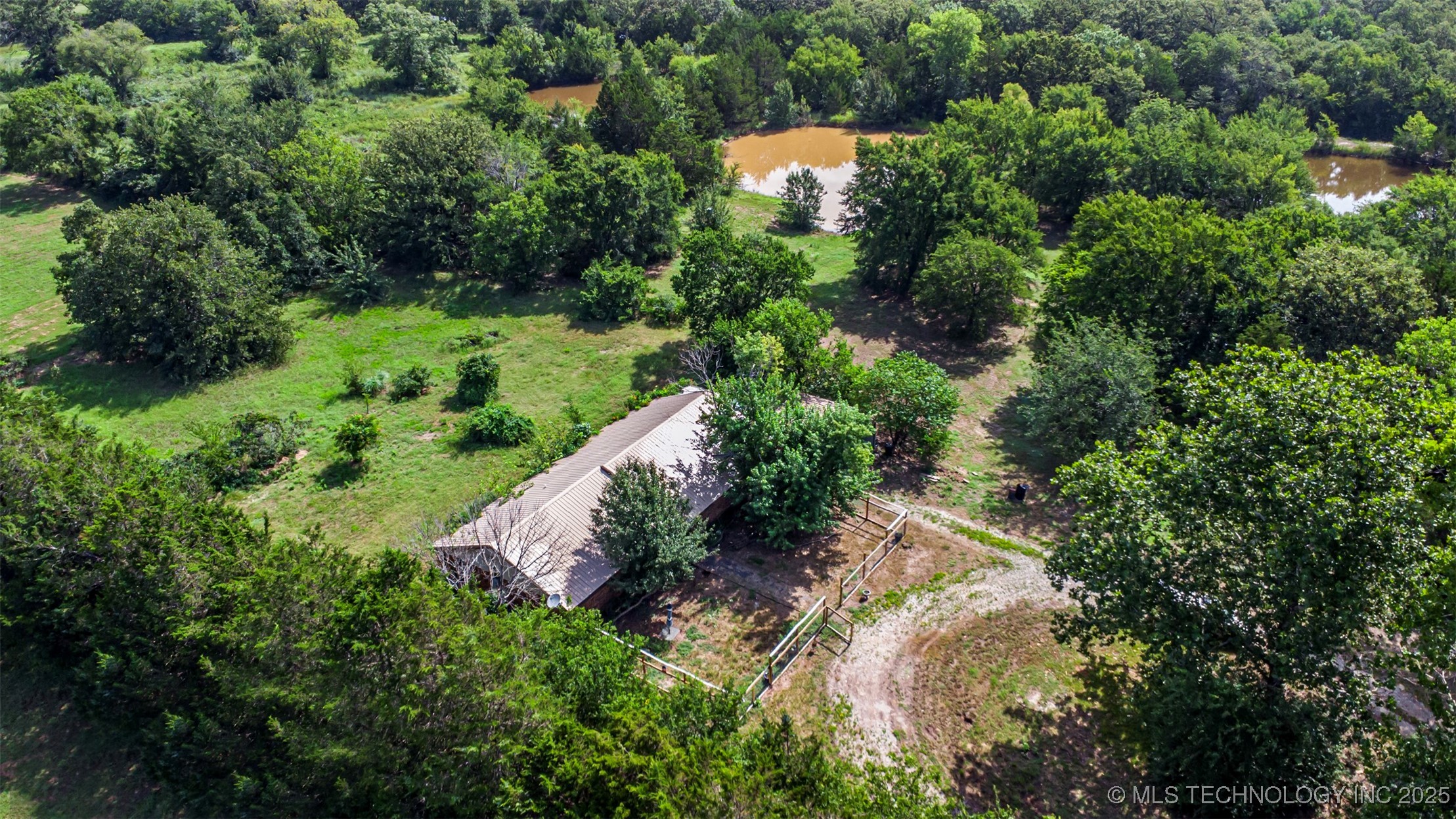 2810 Harvey Property Photo 18