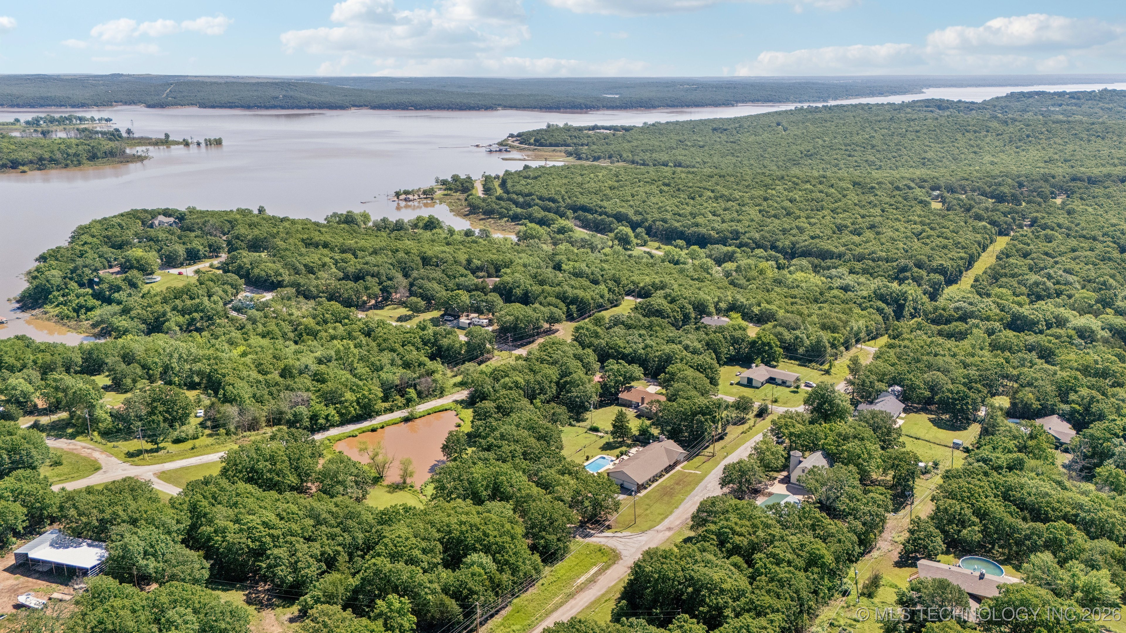 4212 W Stonehenge Drive Property Photo 3