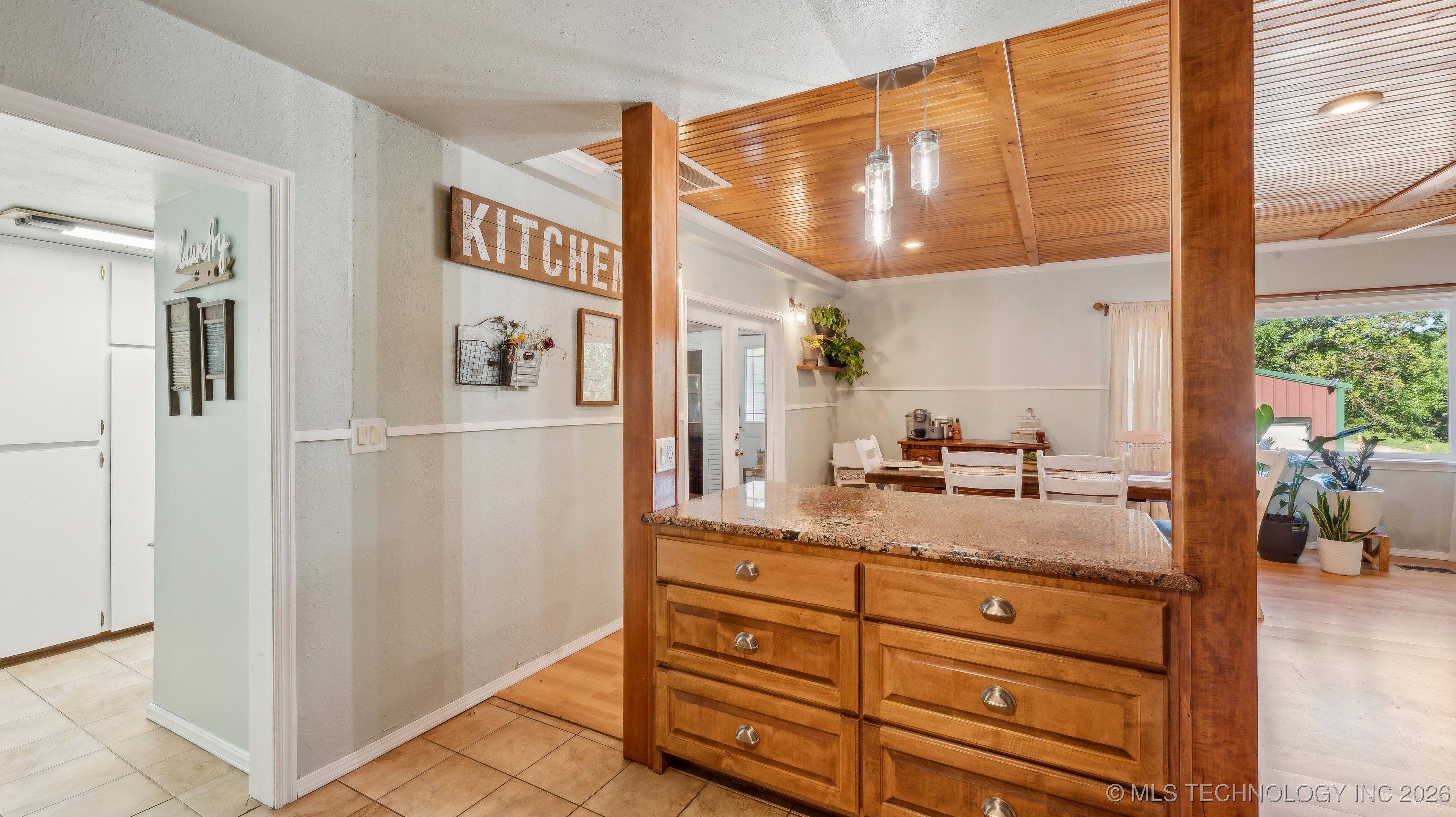 4212 W Stonehenge Drive Property Photo 12