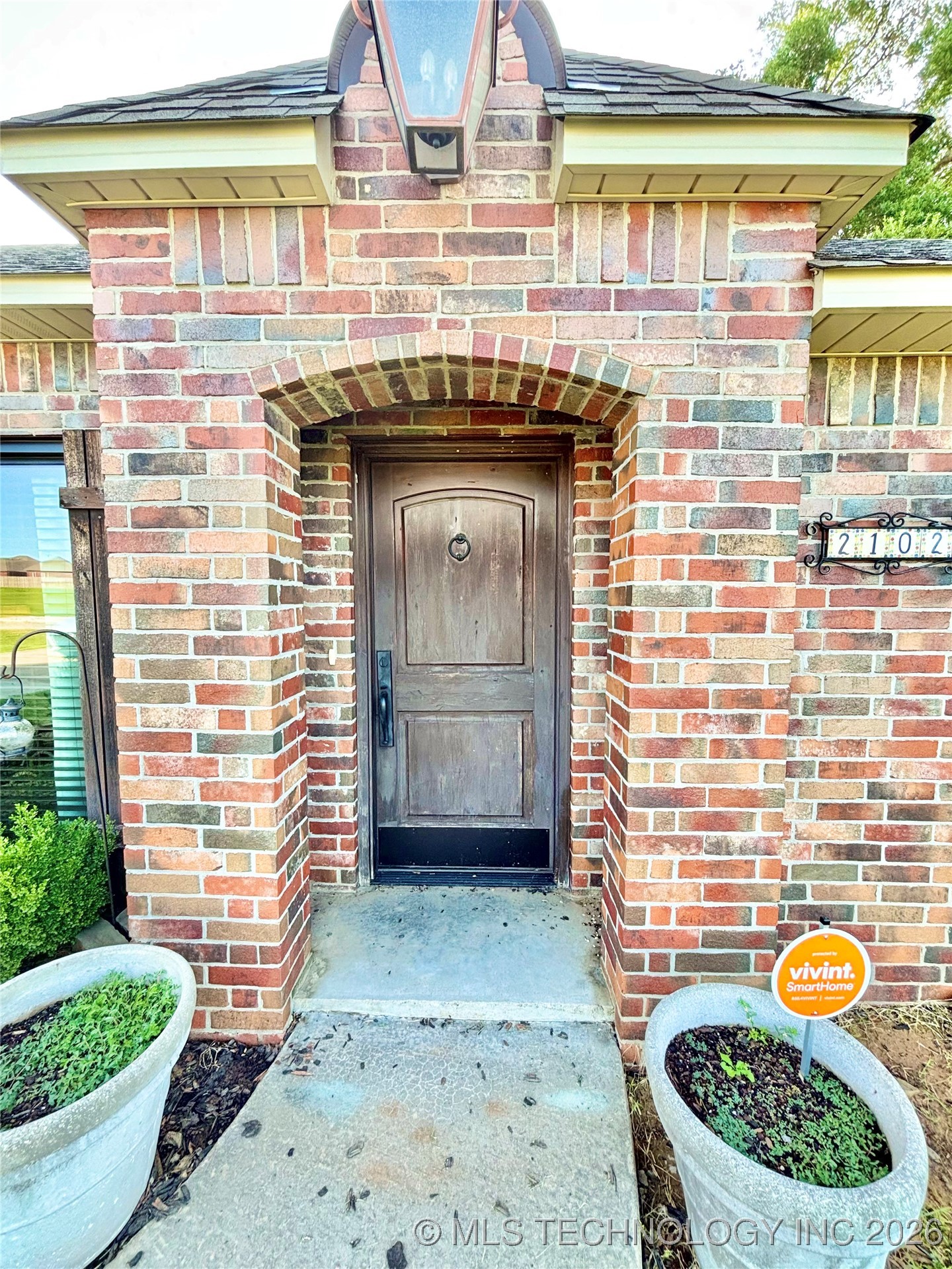 2102 N Peaceful Lane Property Photo 5