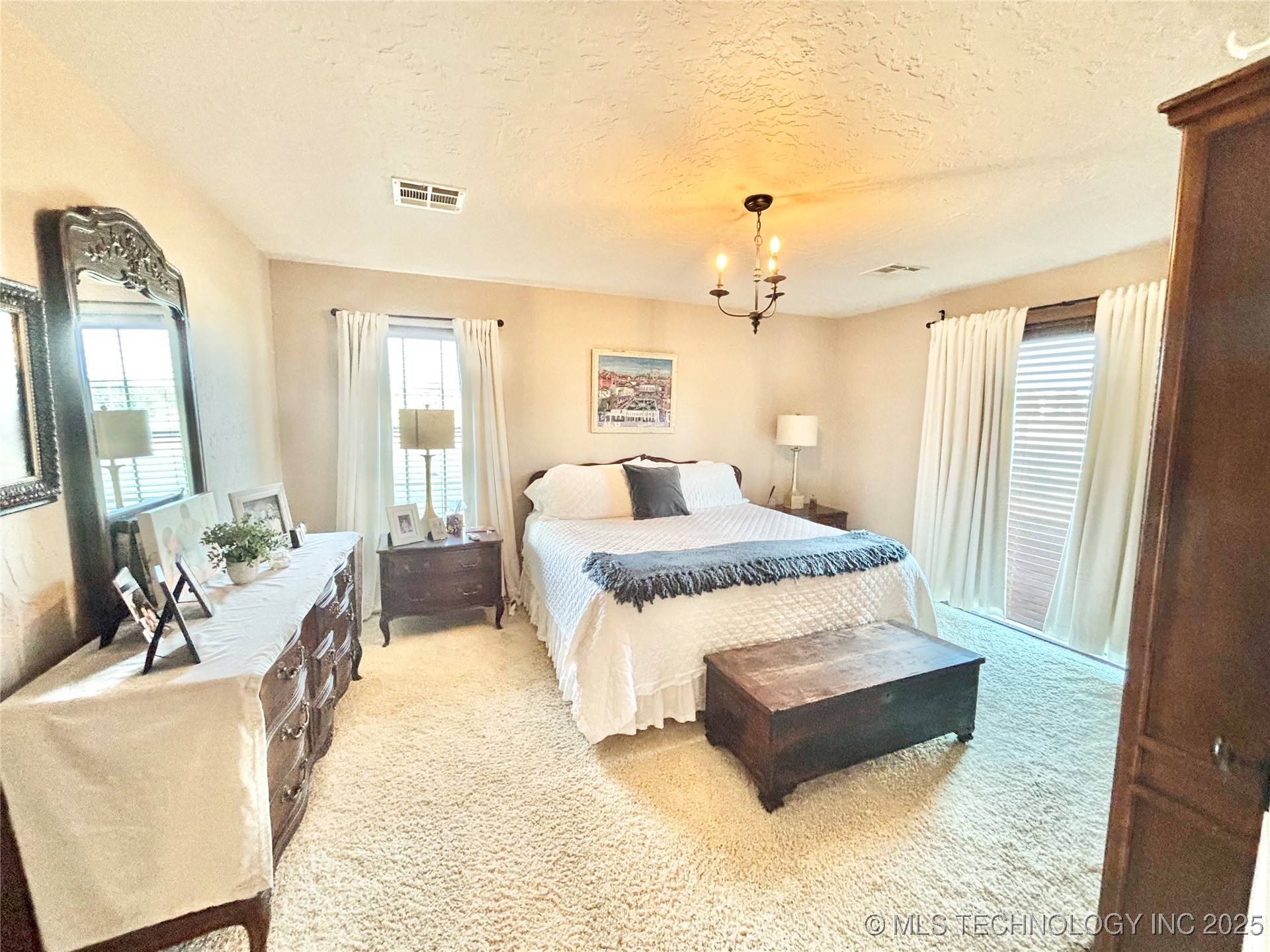 2102 N Peaceful Lane Property Photo 26