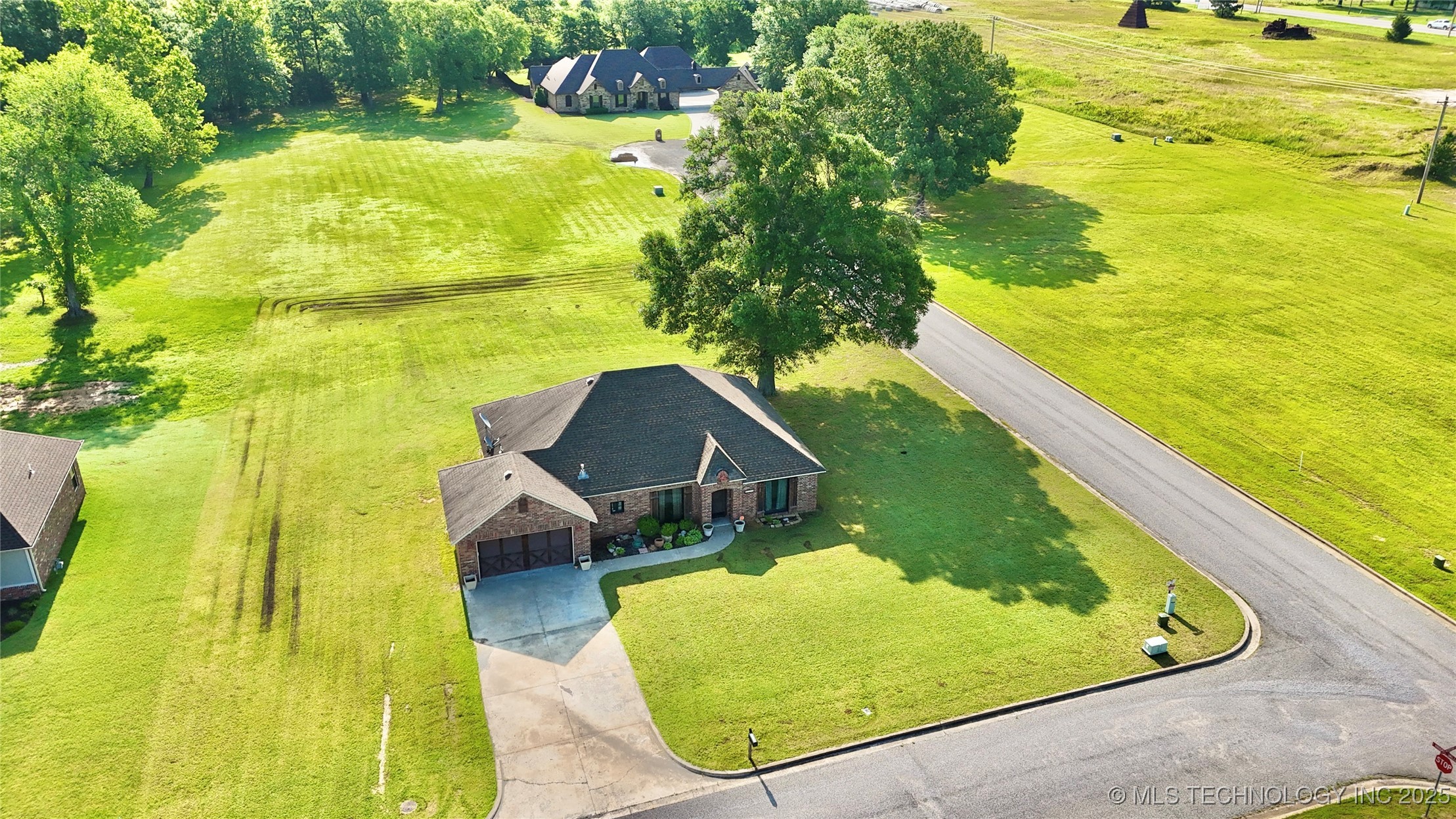 2102 N Peaceful Lane Property Photo 49