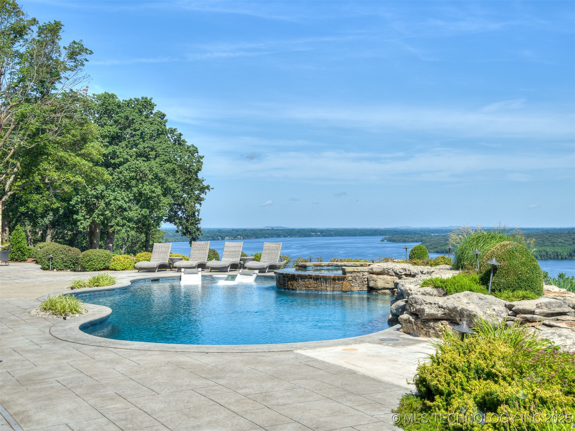 34159 E 698 Road Property Photo 3