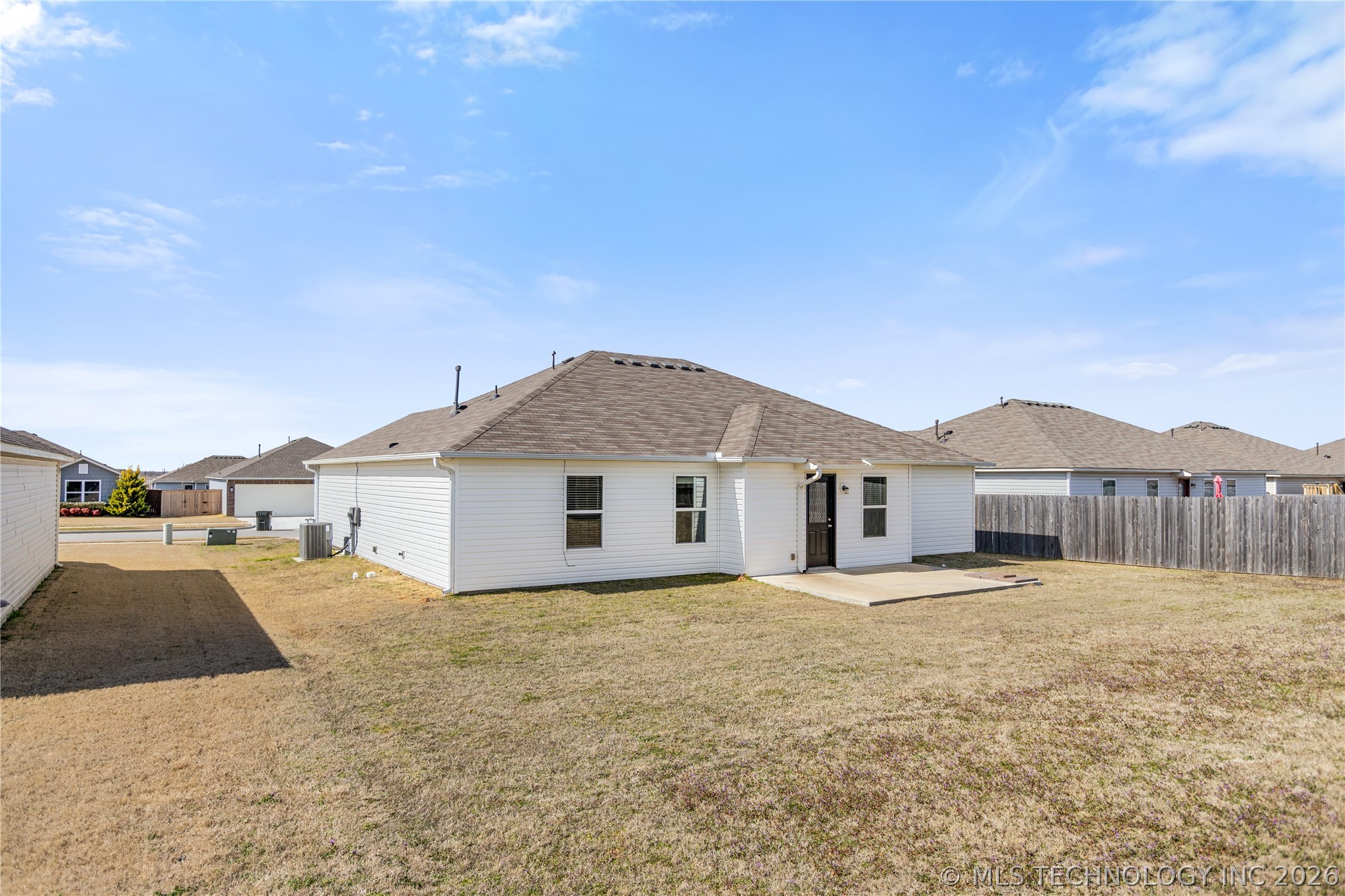 11425 S 240th East Avenue Property Photo 5