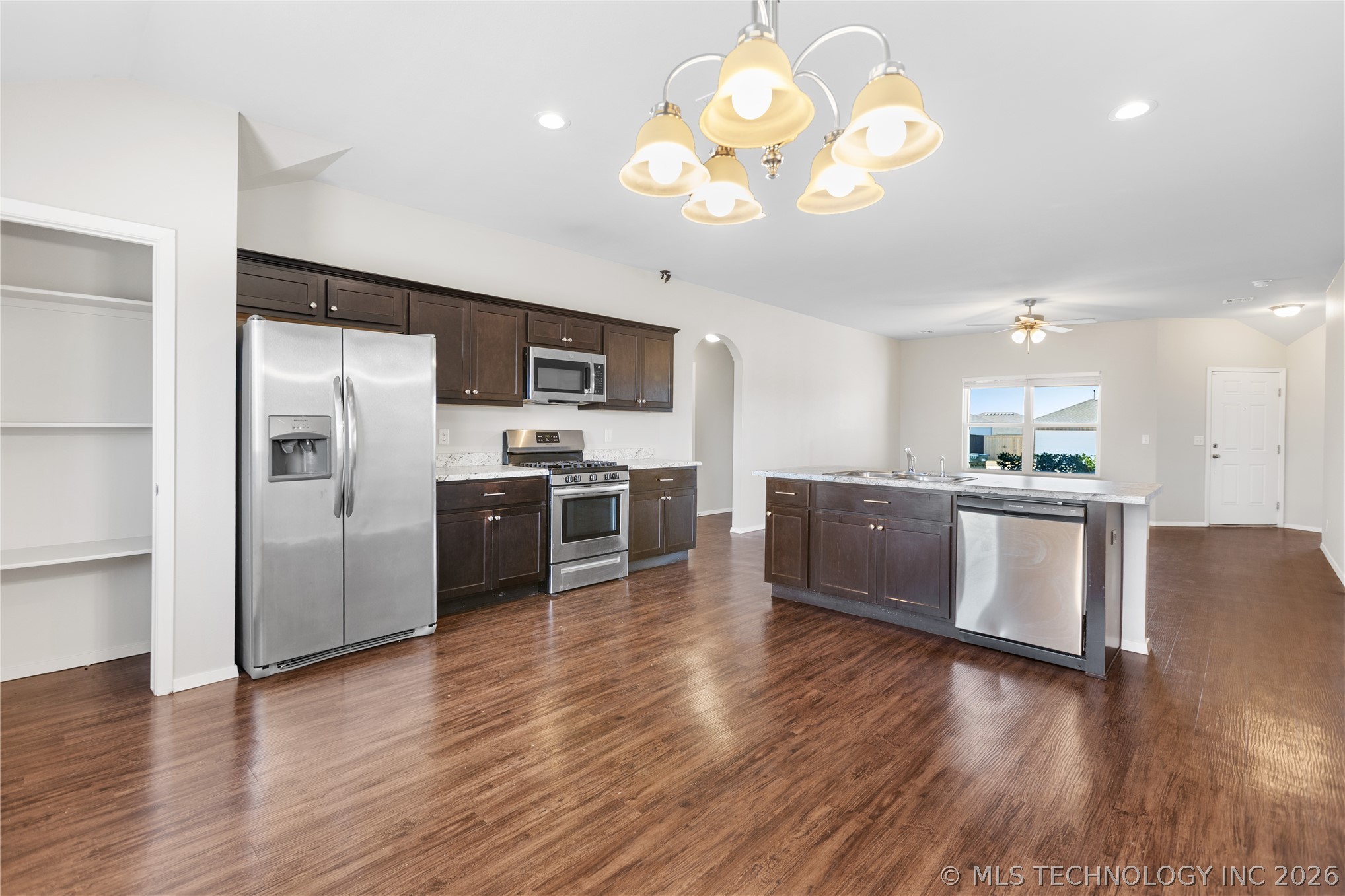 11425 S 240th East Avenue Property Photo 11