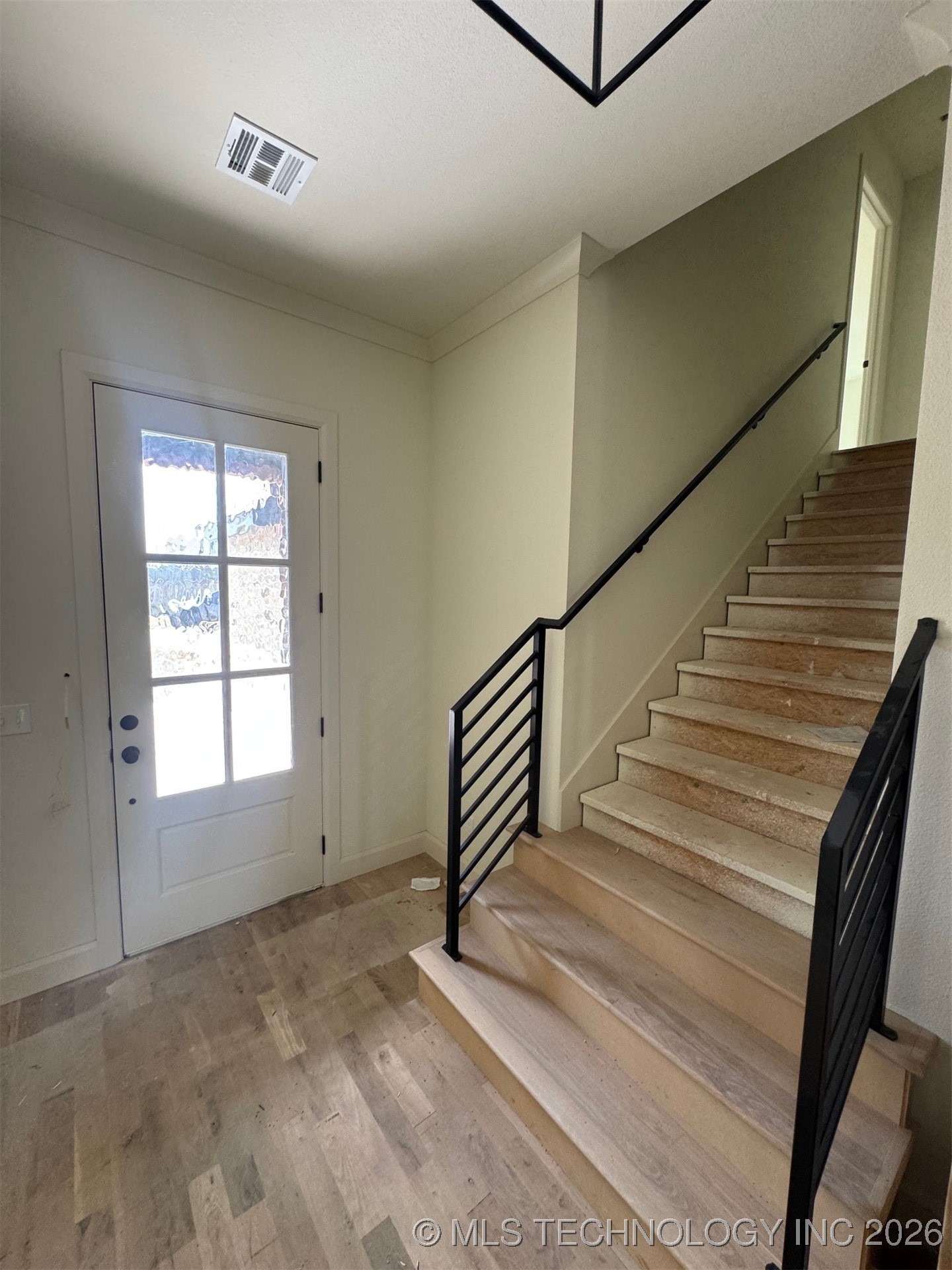 14533 S College Avenue Property Photo 4