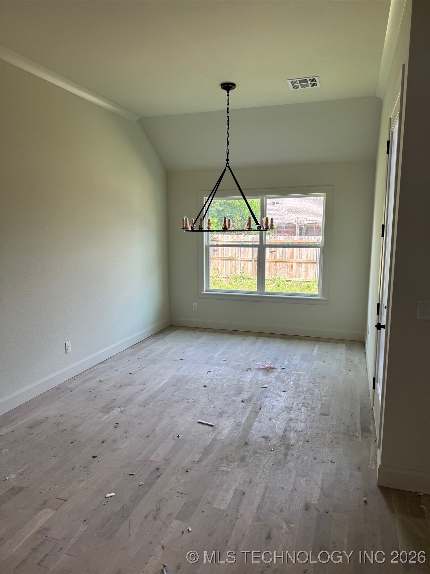 14533 S College Avenue Property Photo 7