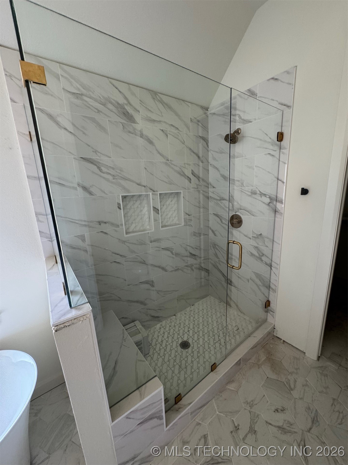 14533 S College Avenue Property Photo 9