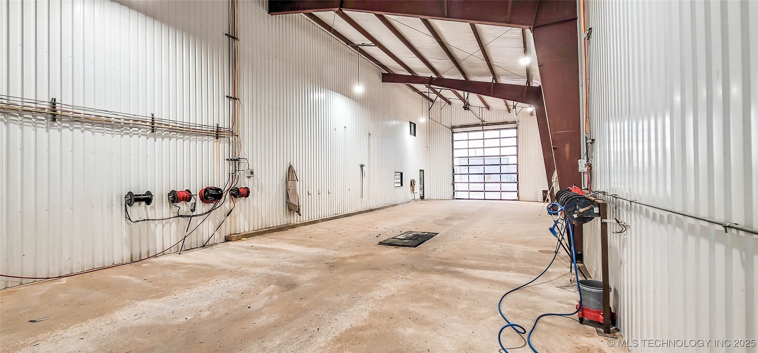 1228 W Gentry Avenue Property Photo 30