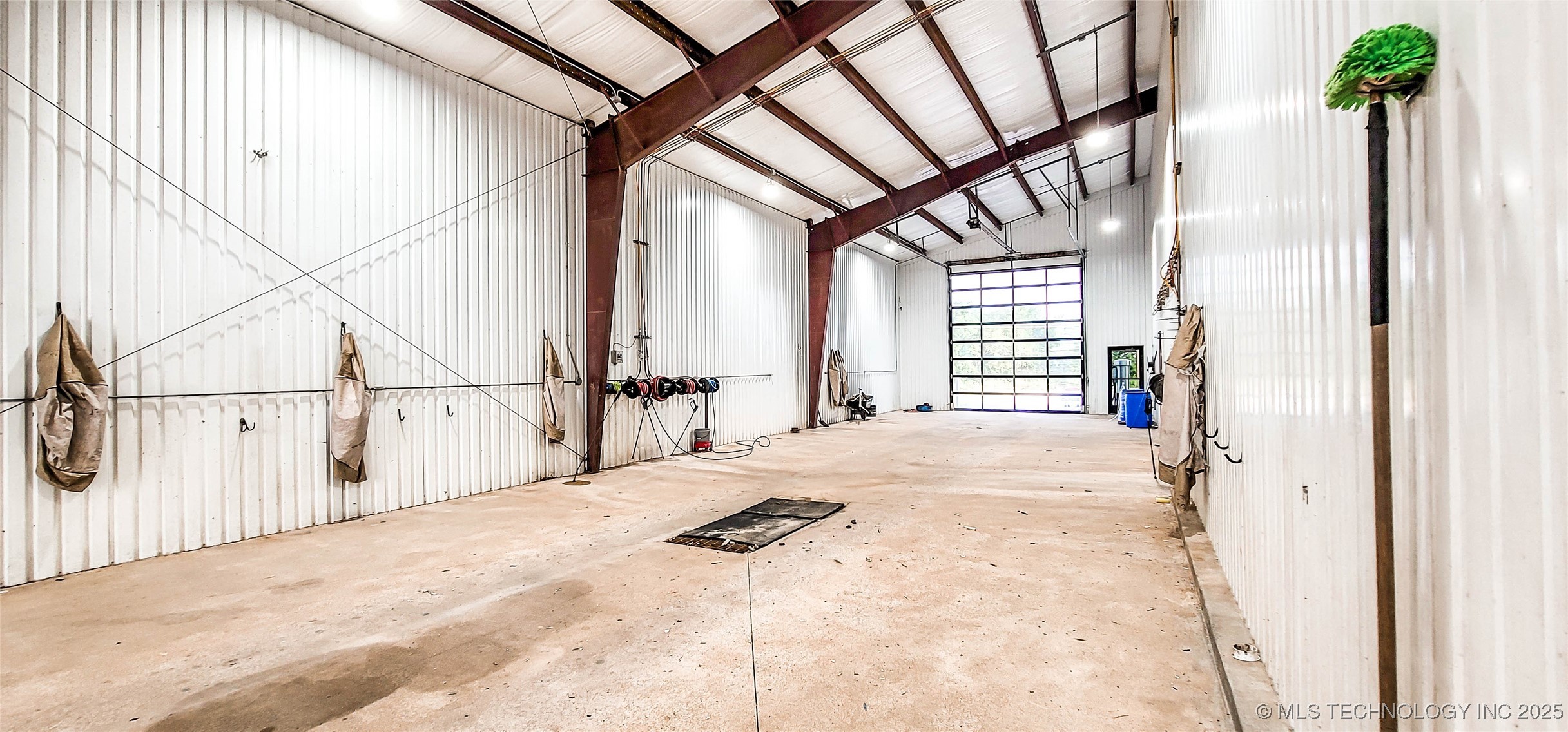 1228 W Gentry Avenue Property Photo 35