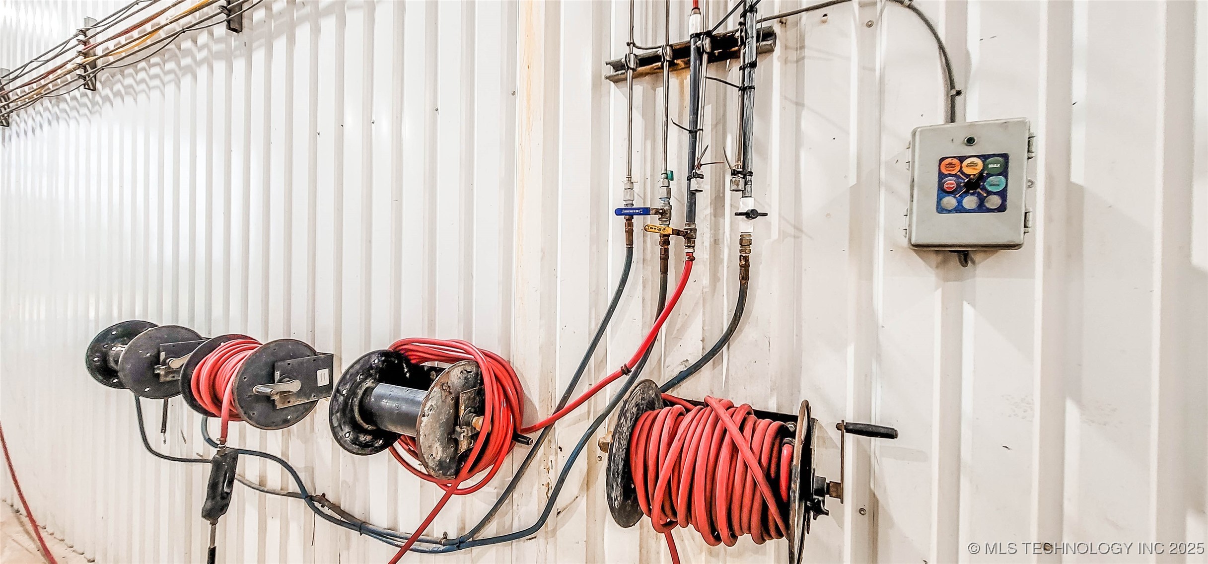 1228 W Gentry Avenue Property Photo 37