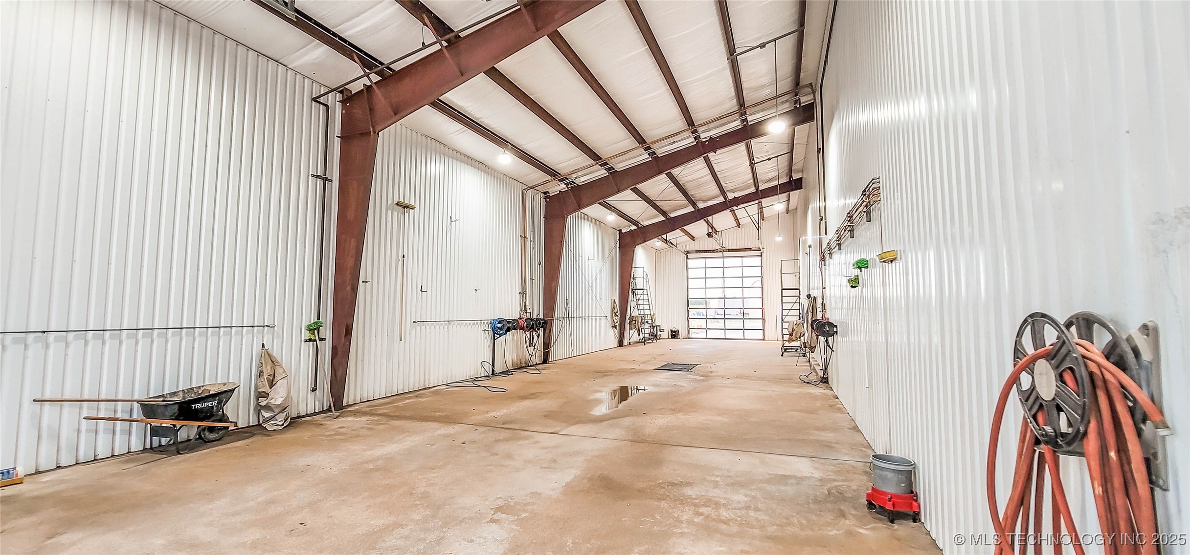 1228 W Gentry Avenue Property Photo 42