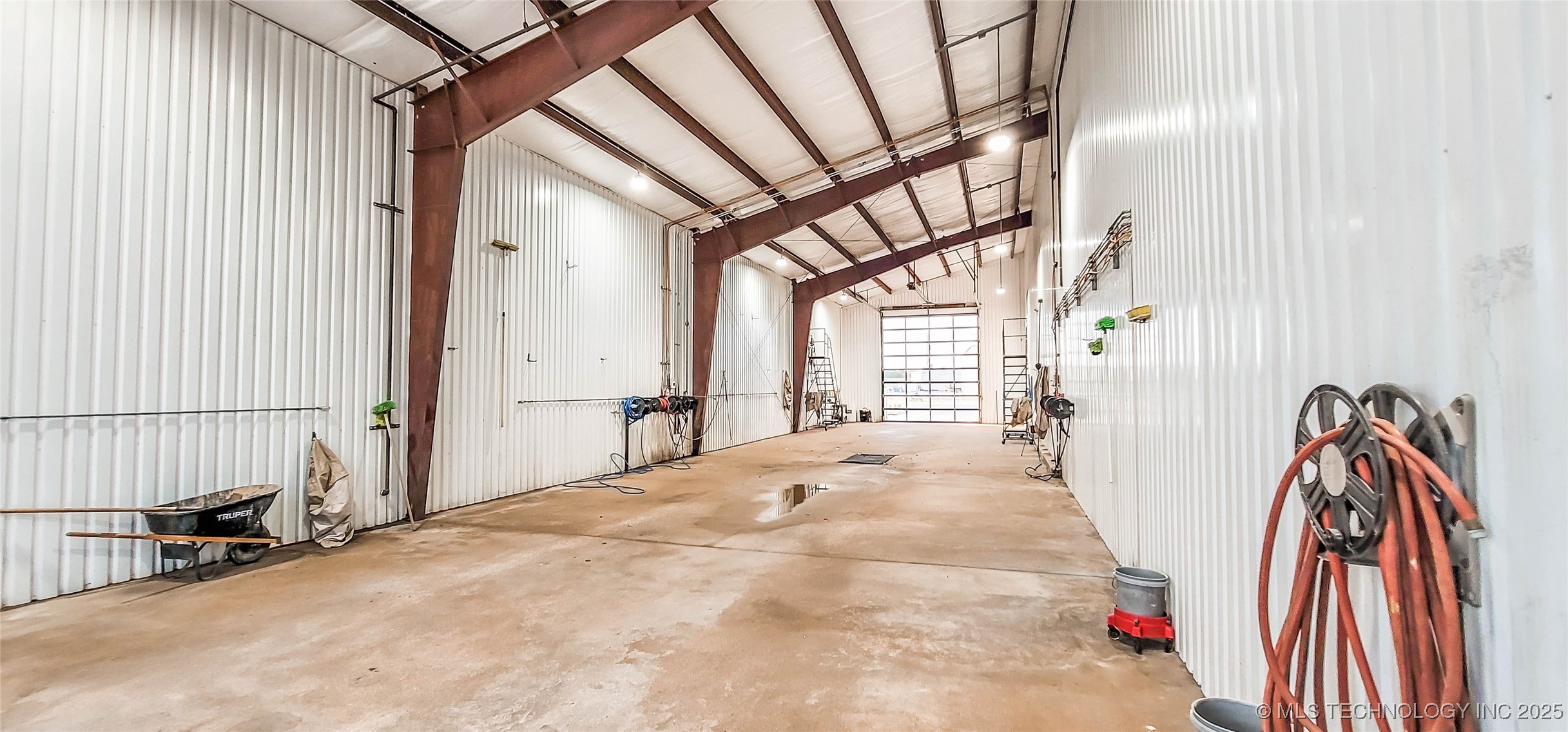 1228 W Gentry Avenue Property Photo 43