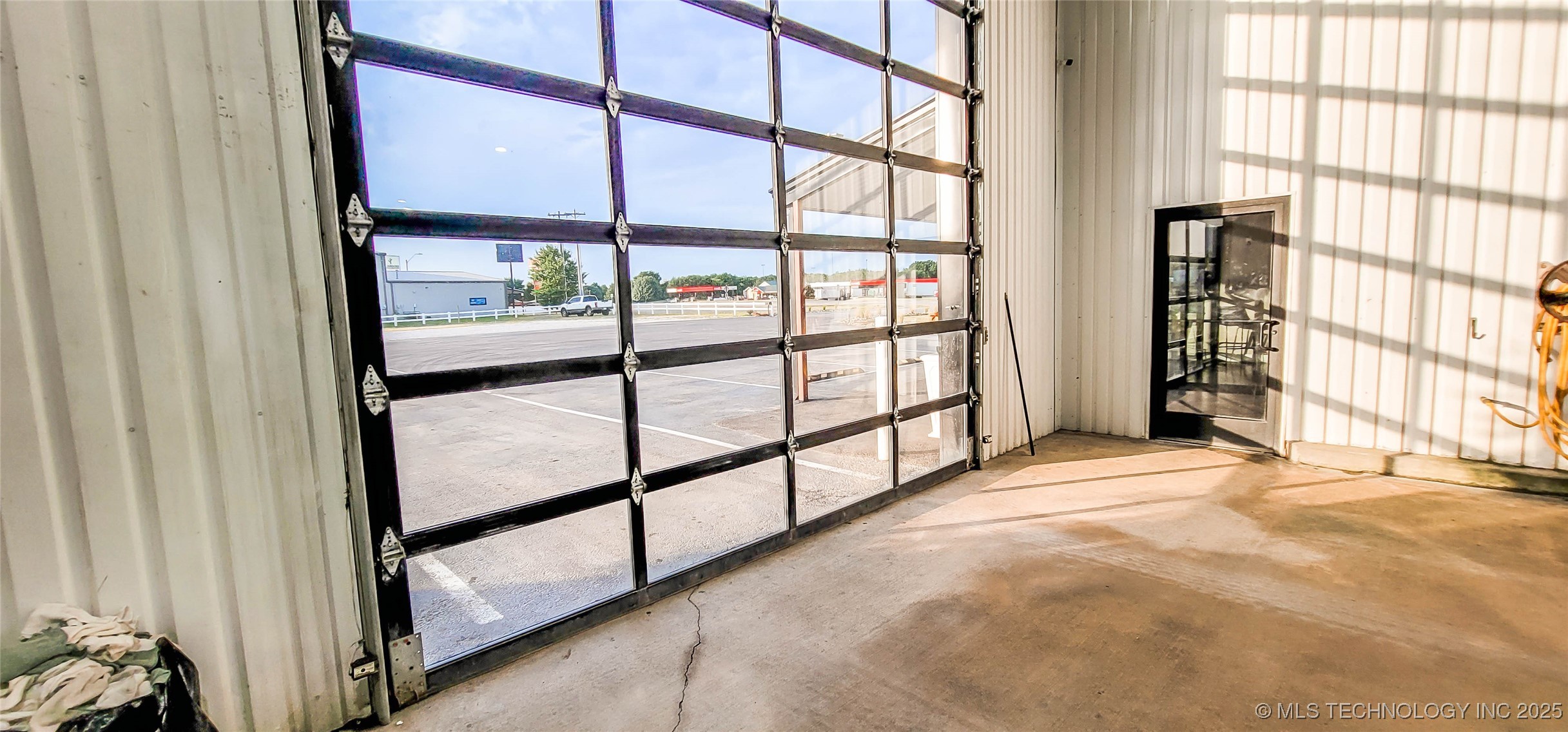 1228 W Gentry Avenue Property Photo 50