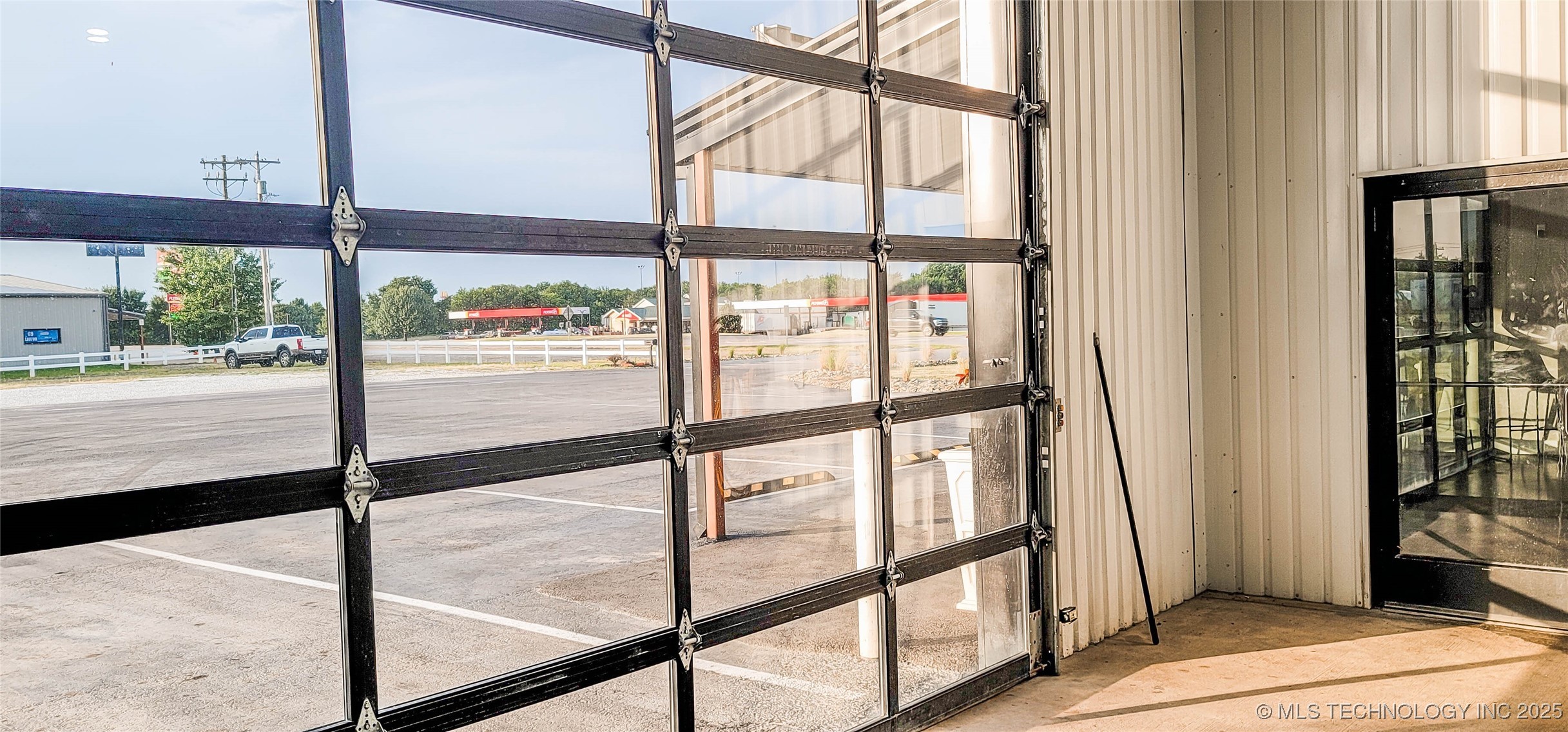 1228 W Gentry Avenue Property Photo 51