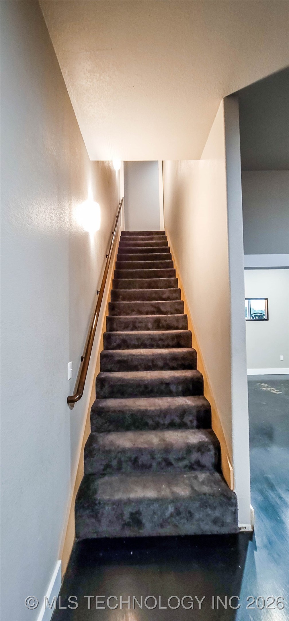 1228 W Gentry Avenue Property Photo 55