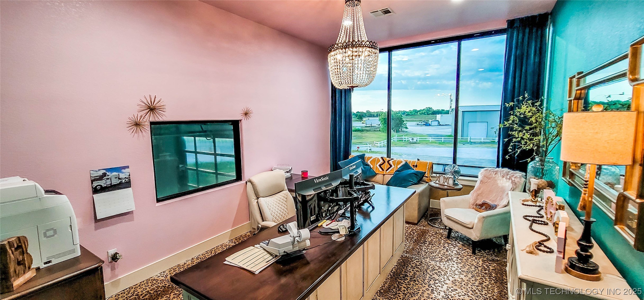 1228 W Gentry Avenue Property Photo 56