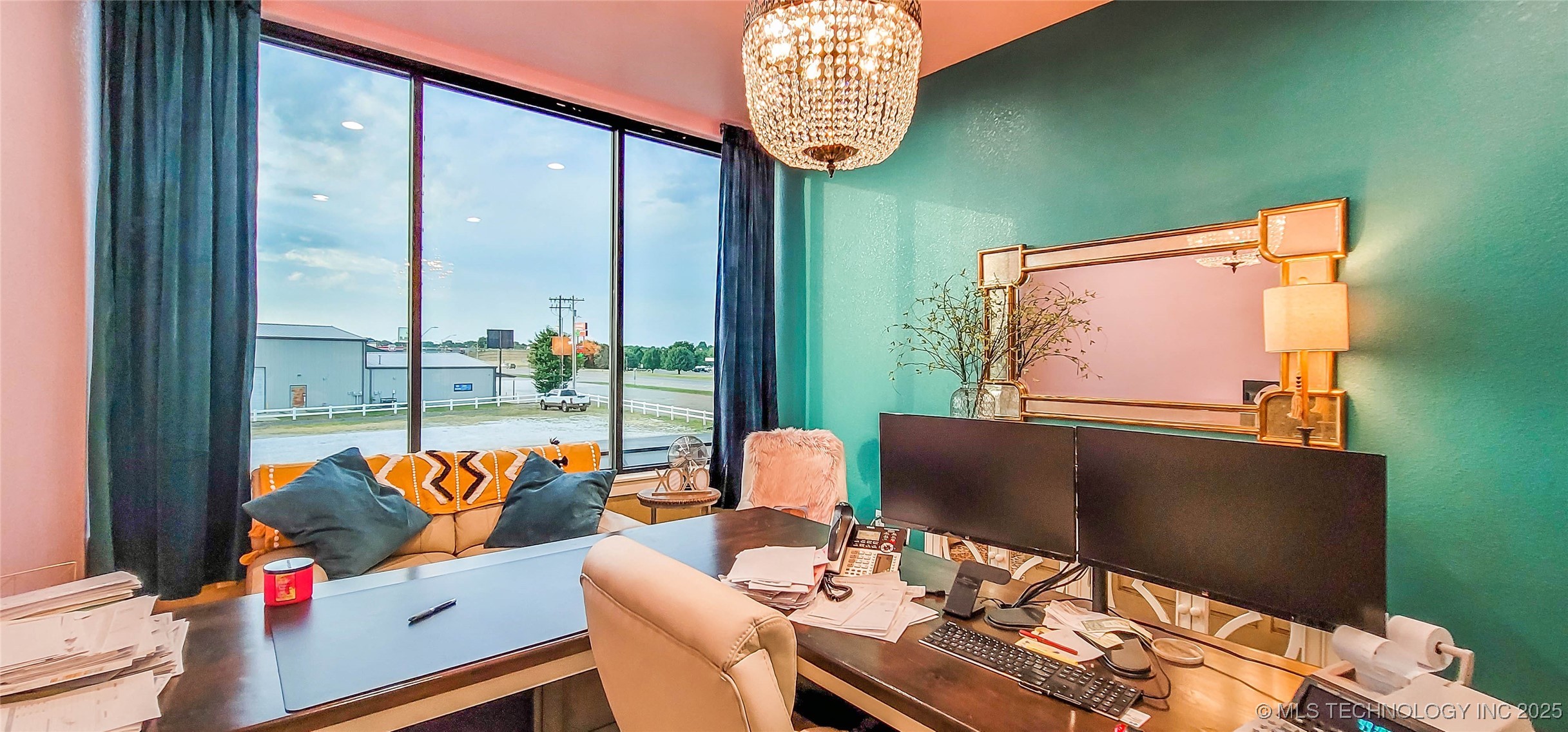 1228 W Gentry Avenue Property Photo 59