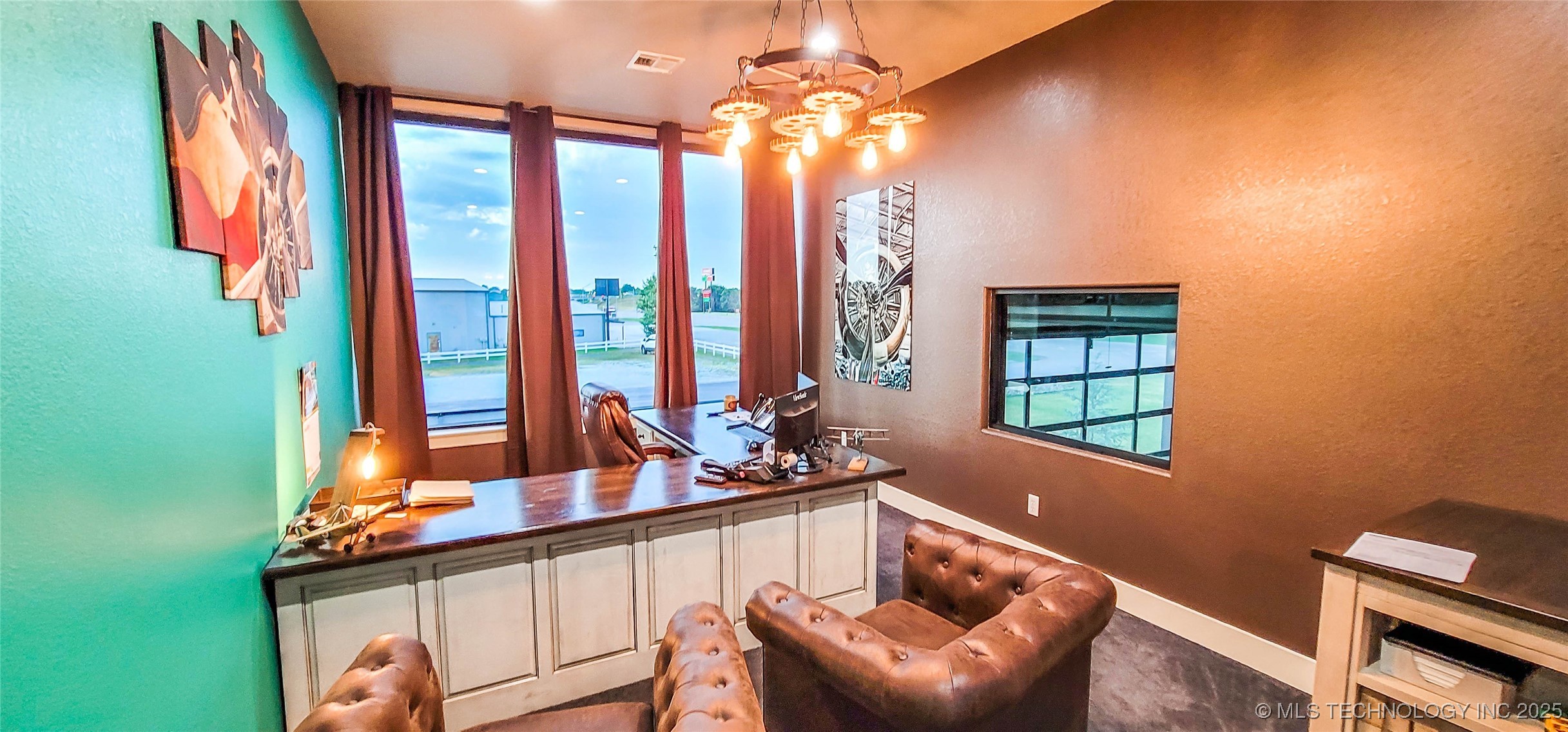 1228 W Gentry Avenue Property Photo 62