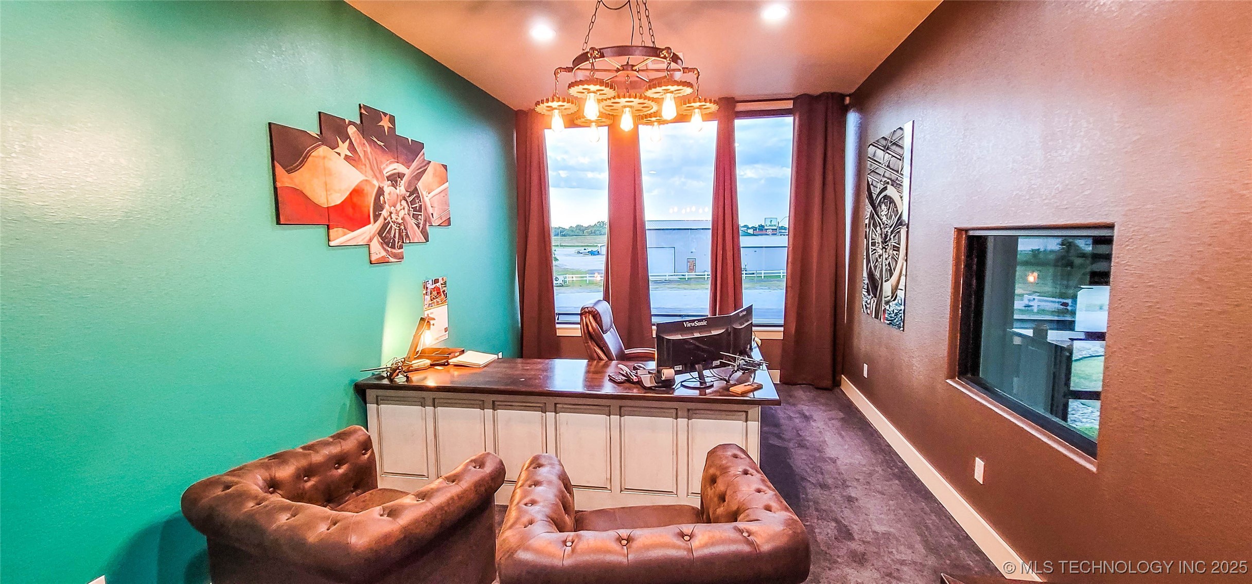 1228 W Gentry Avenue Property Photo 63