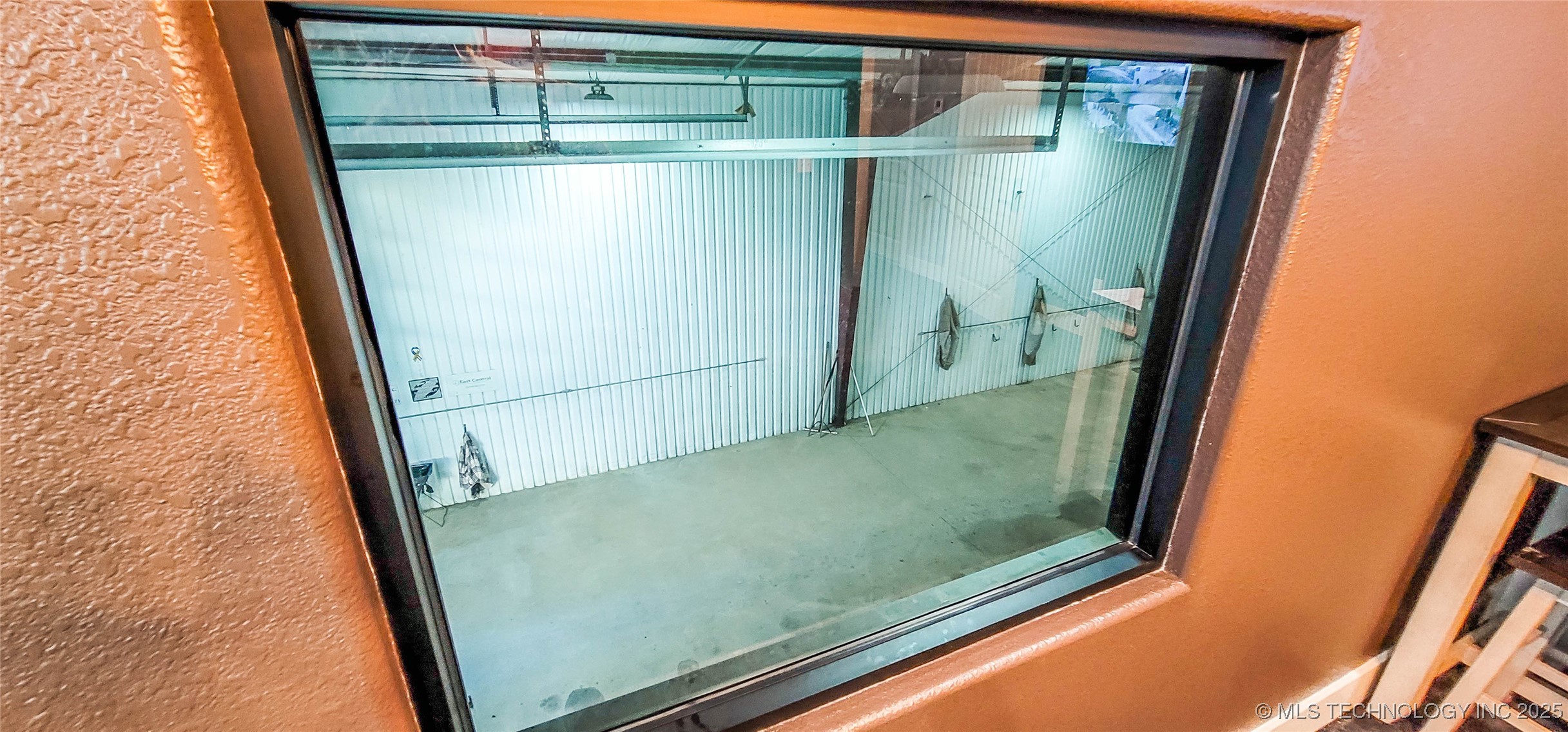 1228 W Gentry Avenue Property Photo 66