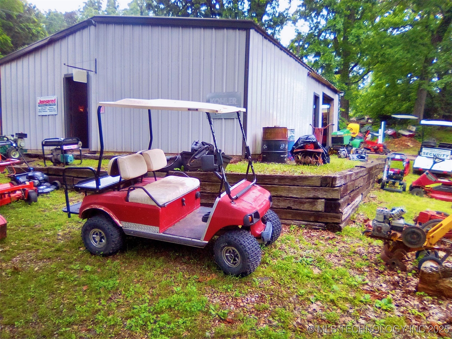 60930 E 245 Place Property Photo 11