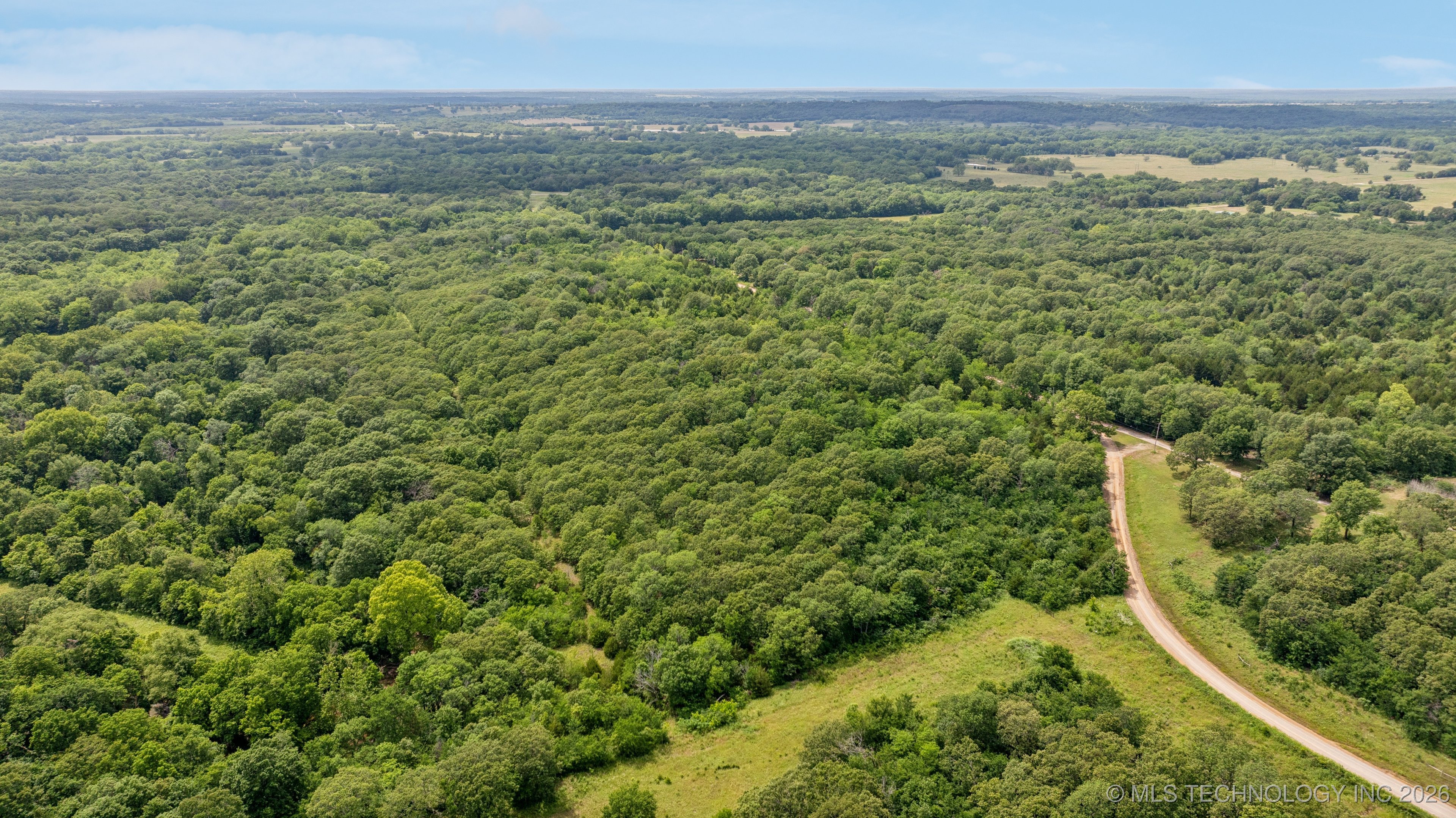 E 1020 Road Property Photo 3