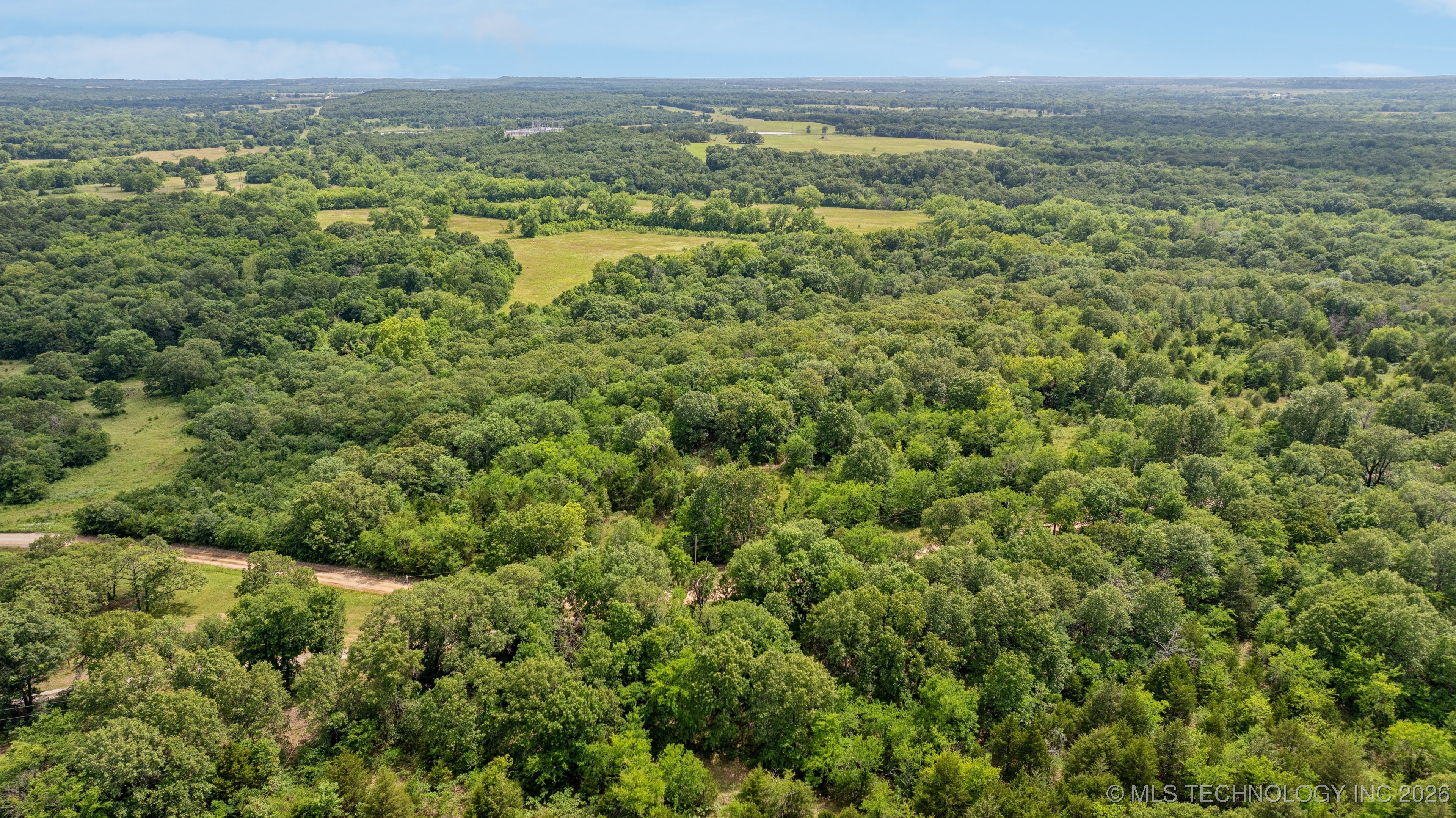 E 1020 Road Property Photo 5