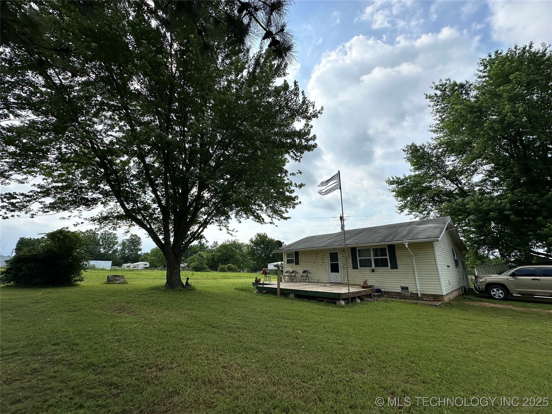6773 E 133rd Street S Property Photo 2