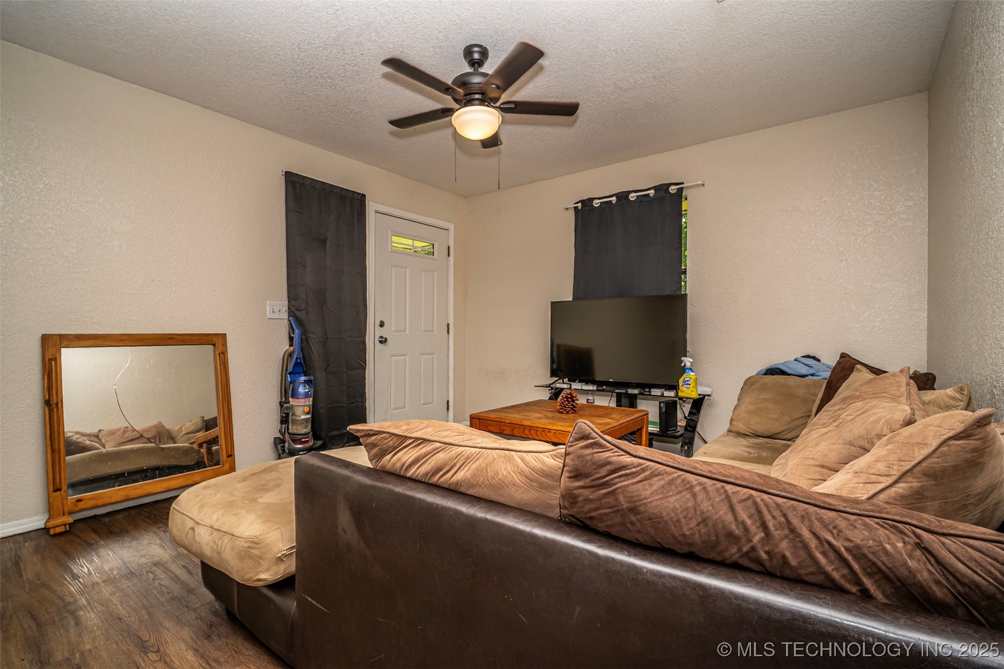 204 S 11th Property Photo 6