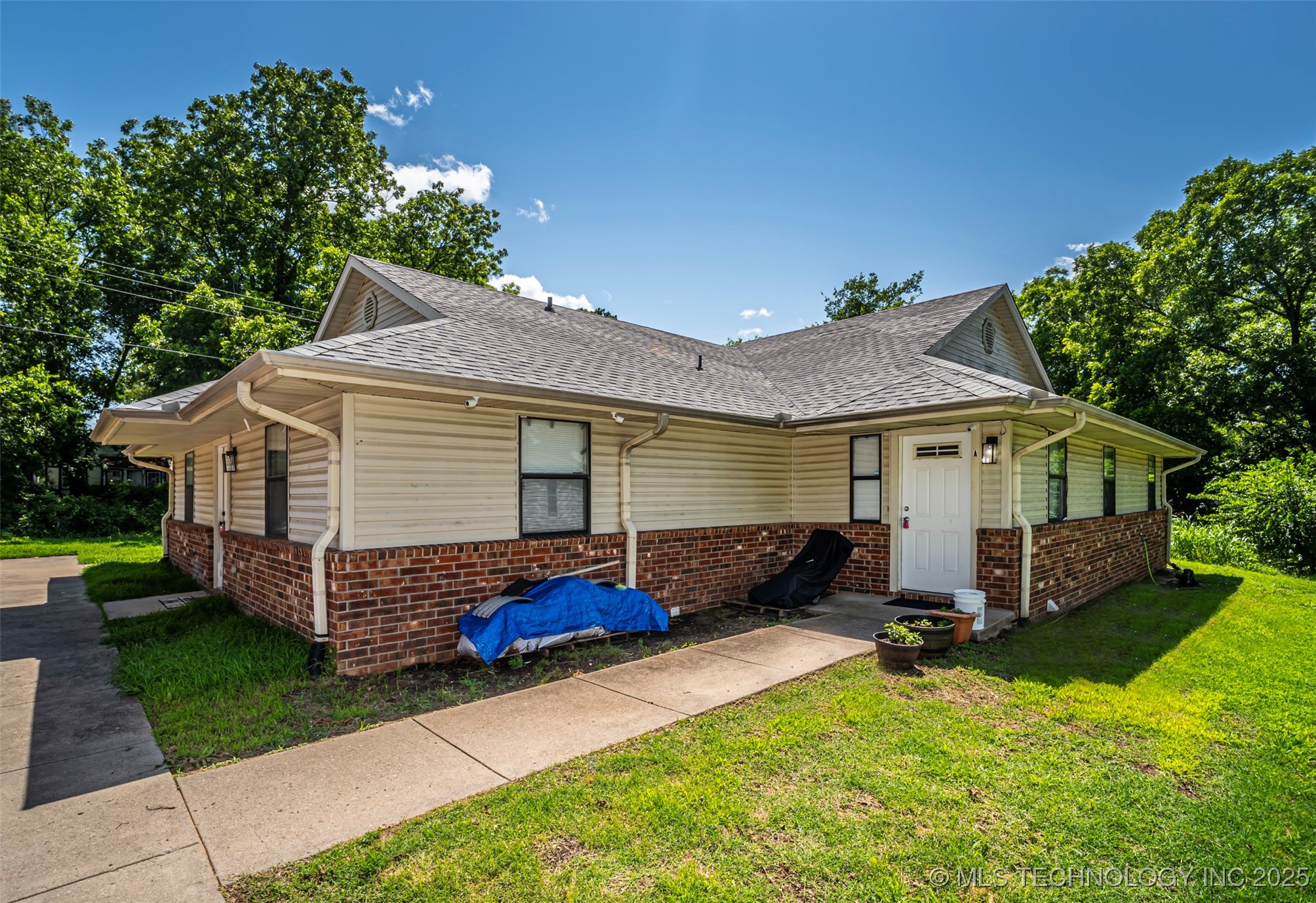 204 S 11th Property Photo 18