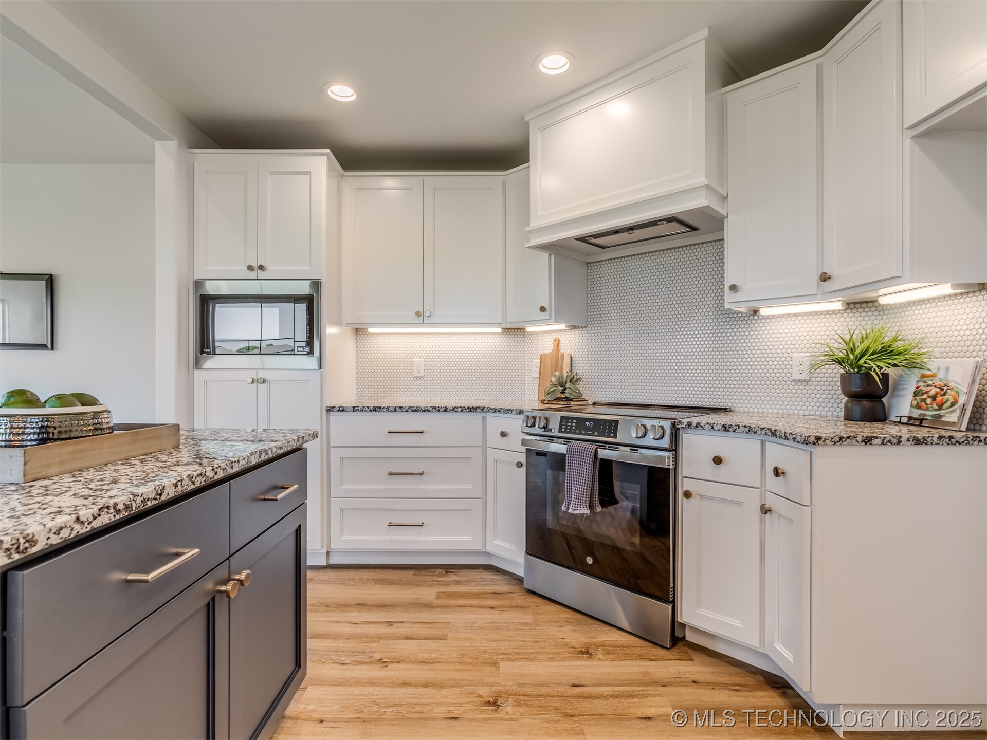 5908 Coldspring Lane Property Photo 7