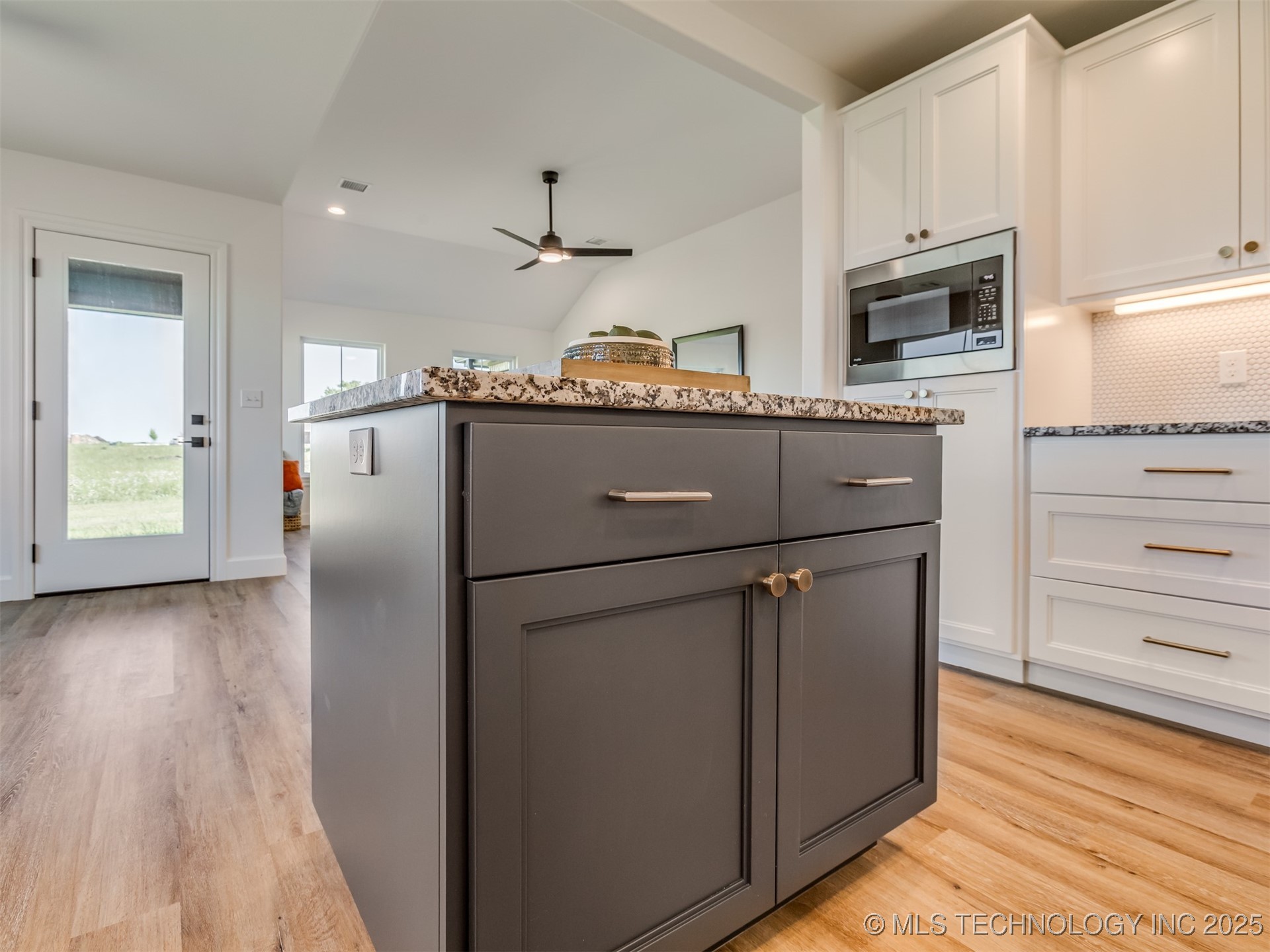 5908 Coldspring Lane Property Photo 9