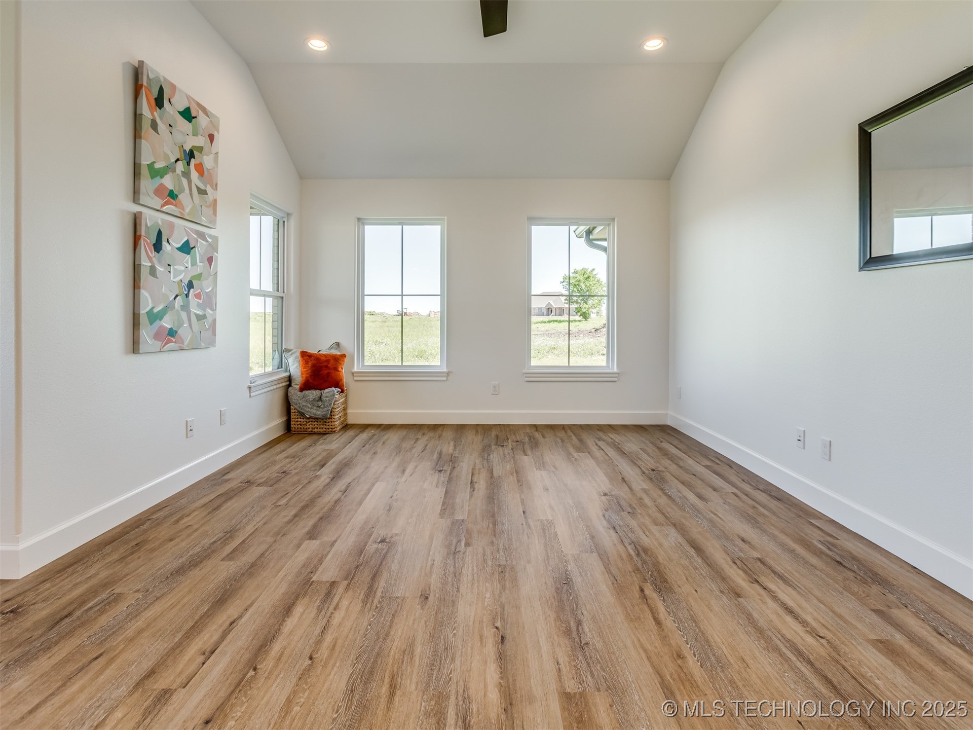 5908 Coldspring Lane Property Photo 13