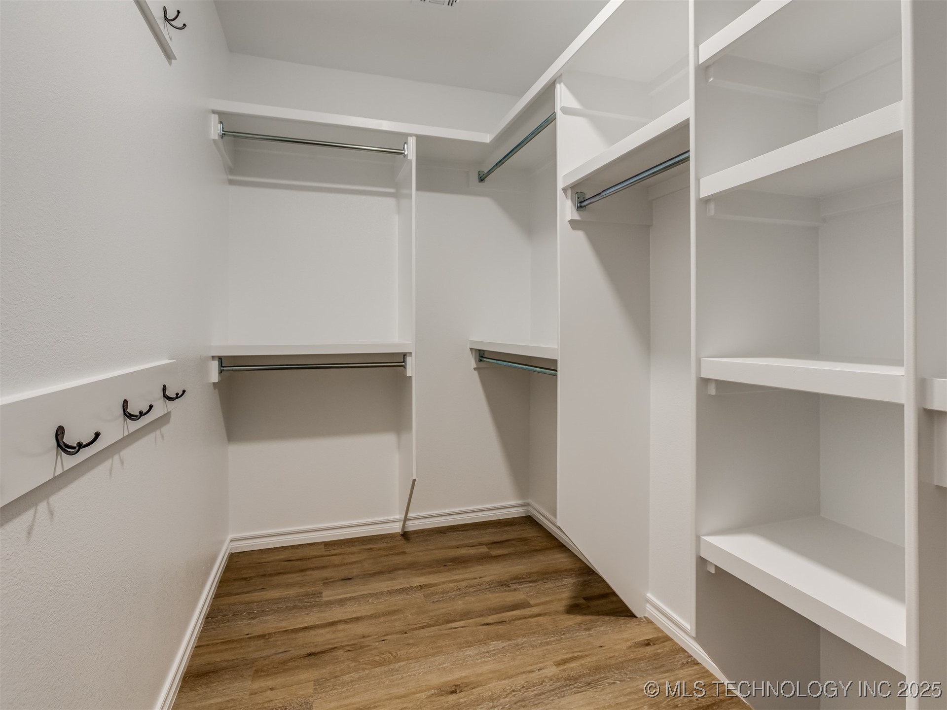 5908 Coldspring Lane Property Photo 21