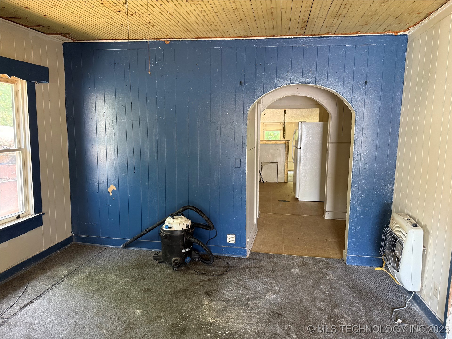 201 E Main Street Property Photo 3