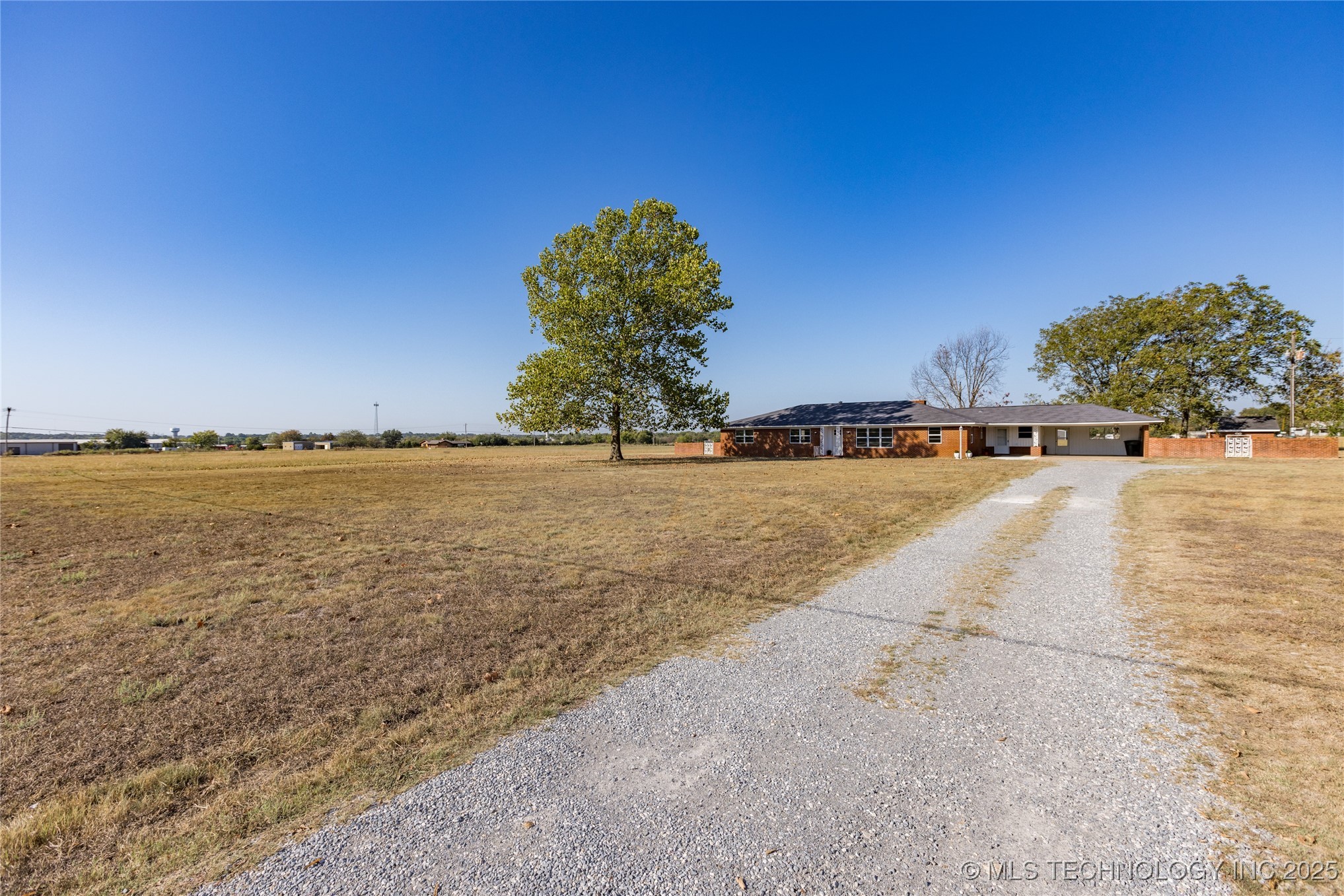 4001 N Washington Property Photo 3