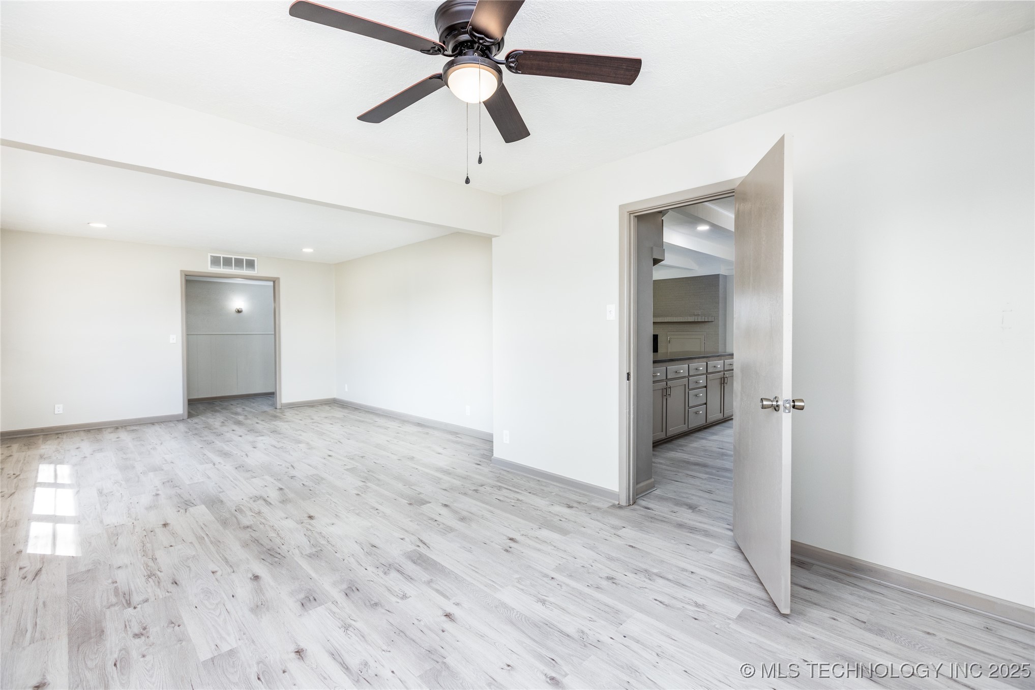 4001 N Washington Property Photo 9