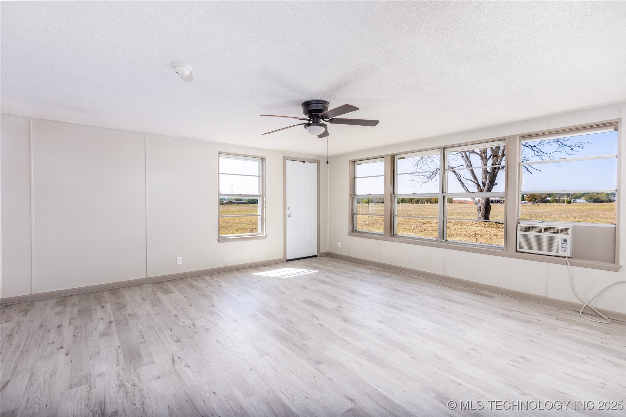 4001 N Washington Property Photo 15