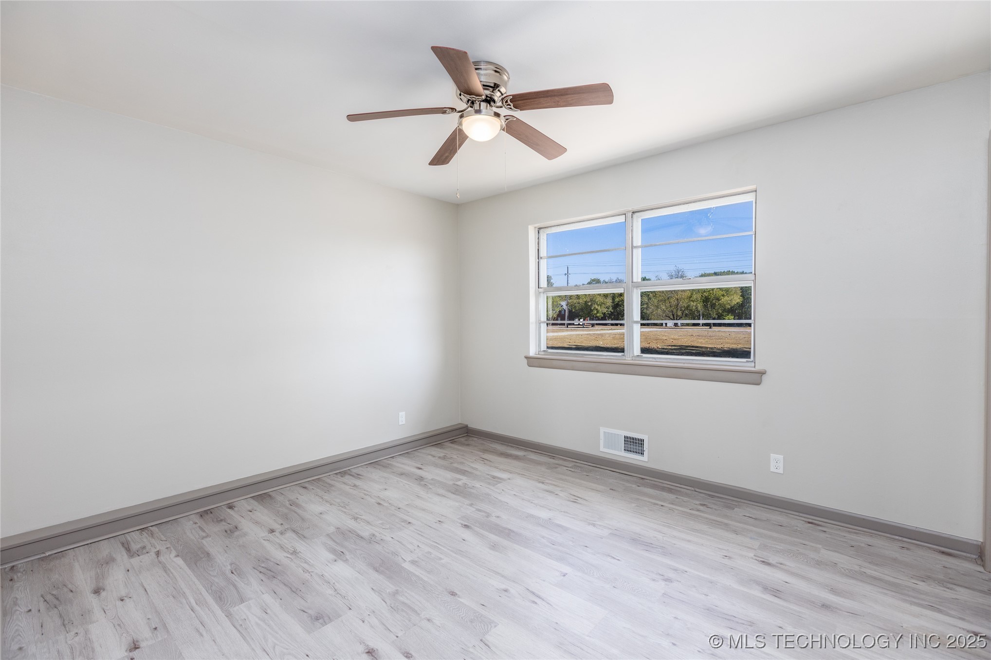 4001 N Washington Property Photo 32